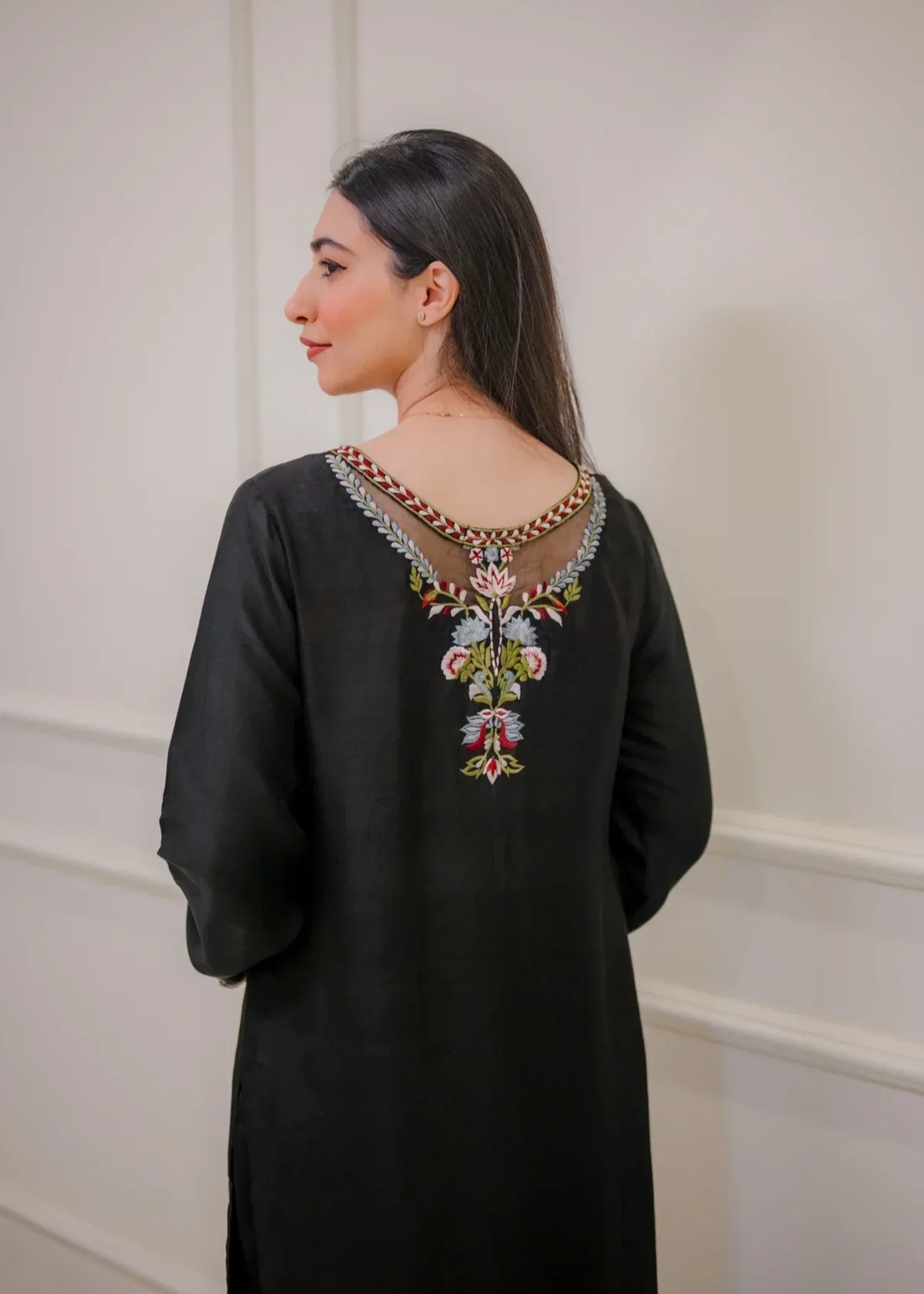 Hues Atelier Muse Black Women 3pcs