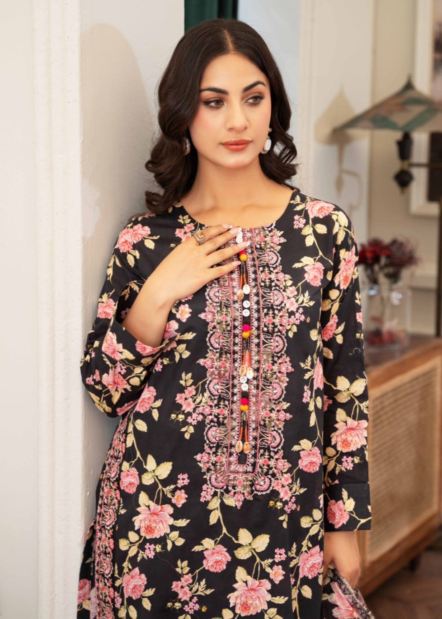 Gul Fashion Embroidered Lawn Kurta Set 08 Women 3pcs