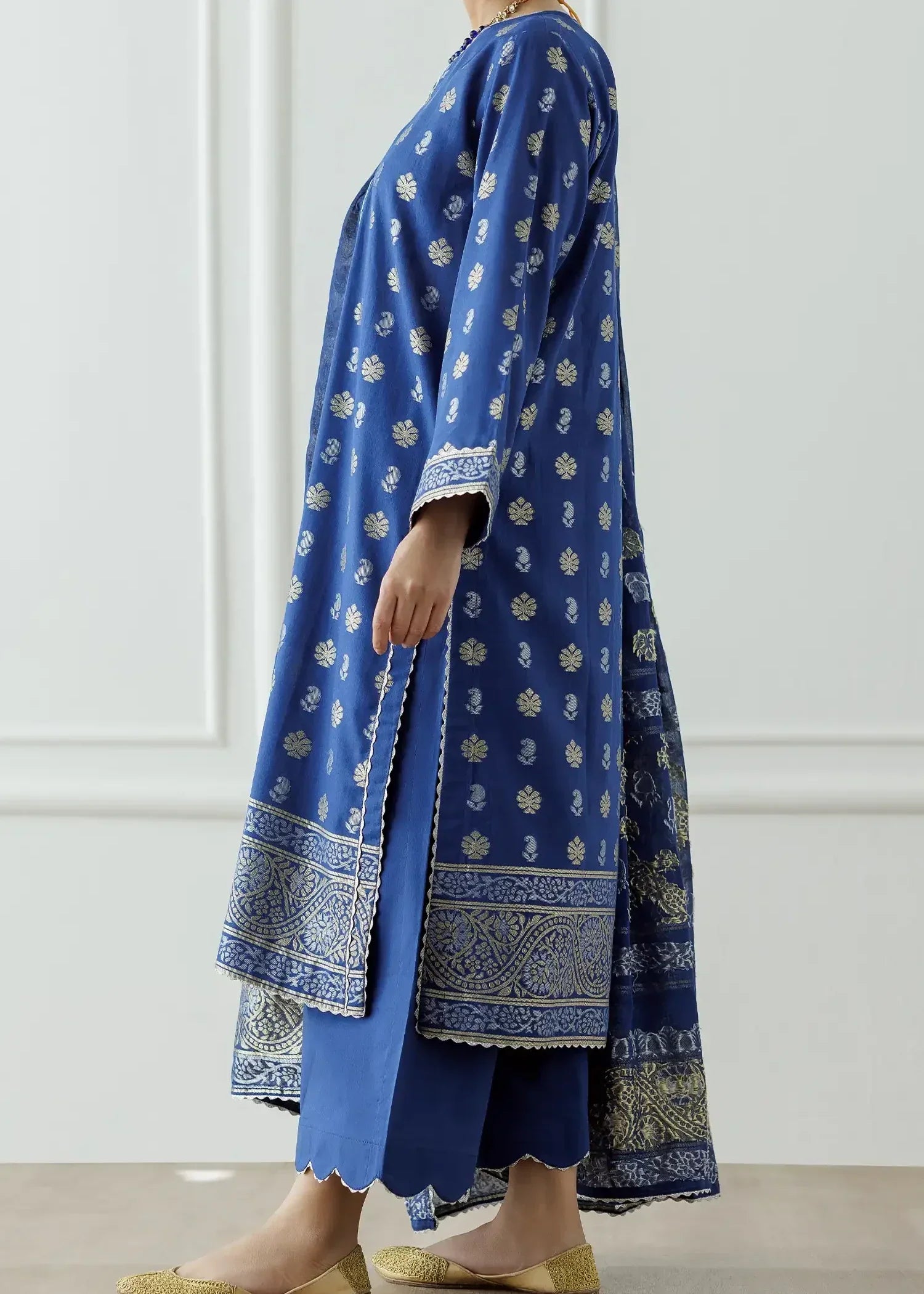 Orient Stitched | | CLASSIC LAWN JACQUARD COLLECTION | OTL 25 047 Women 3pcs