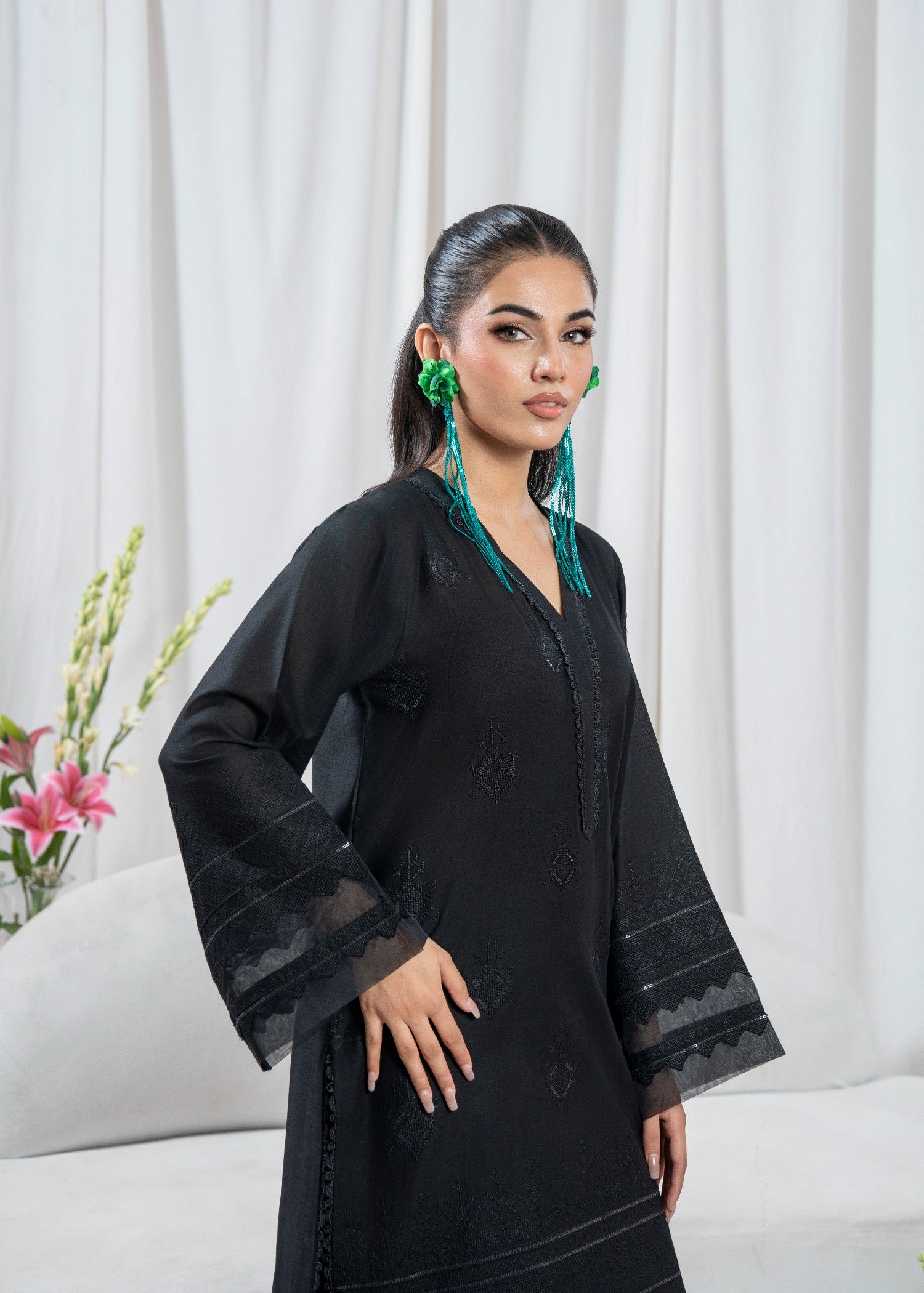 Zoya&Zafar Monochrome Women 2pcs