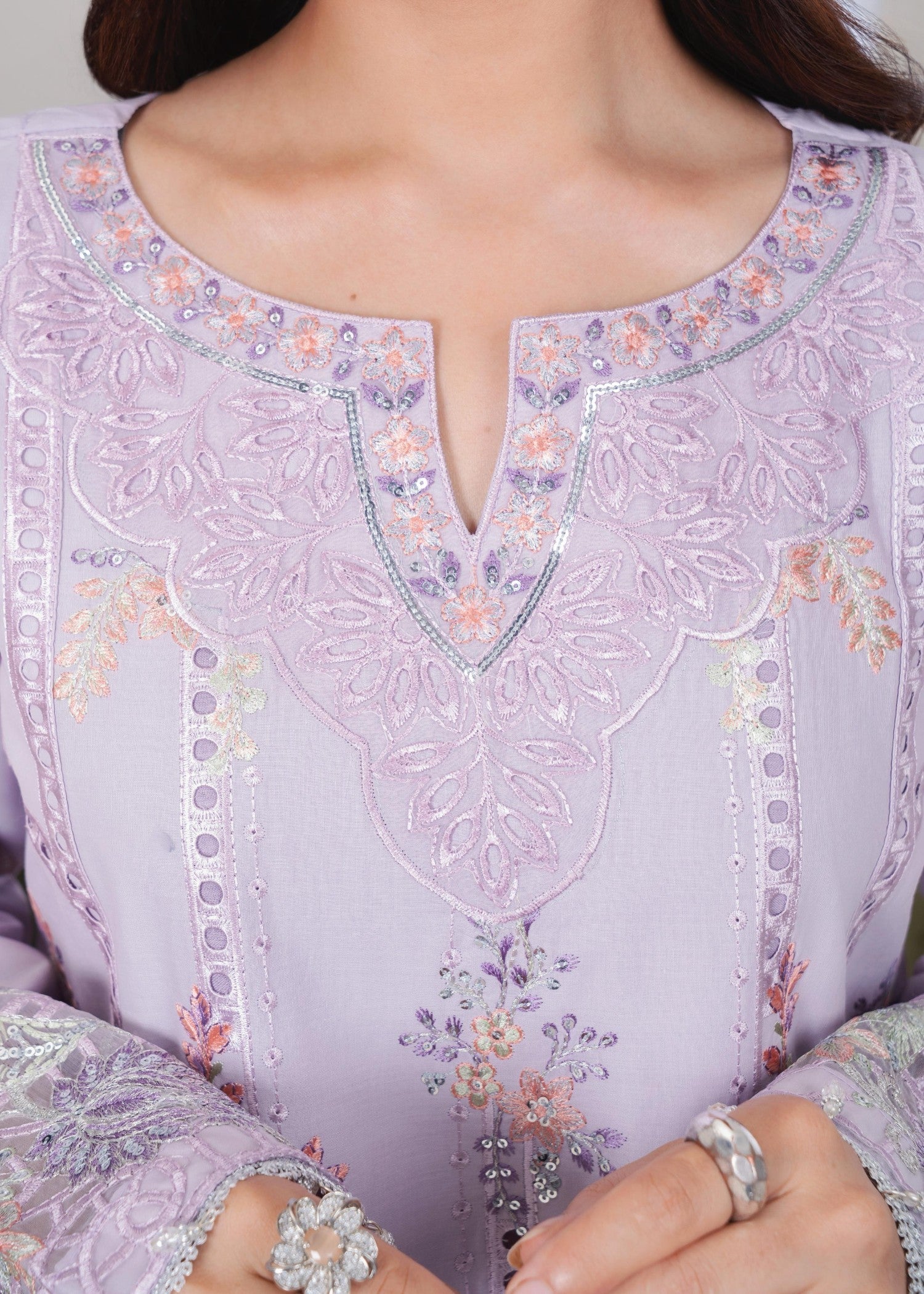 Fatima Noor’s Psd 54 5 Women 3pcs