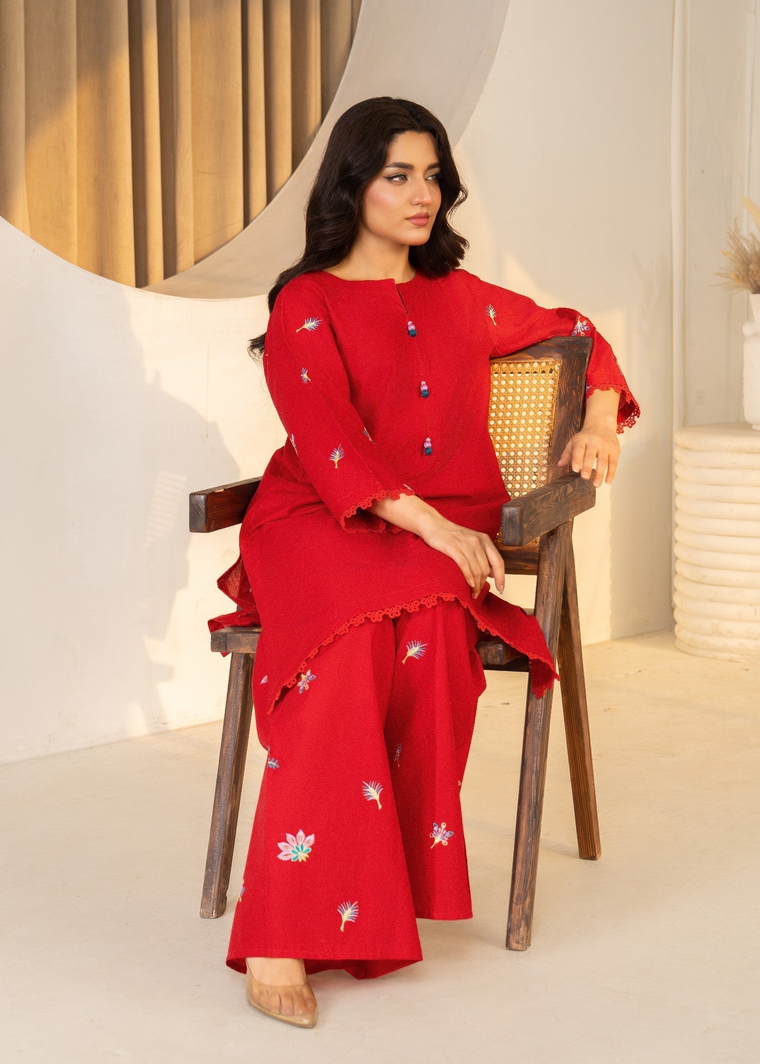 Daisy Outfit Laal Women 2pcs