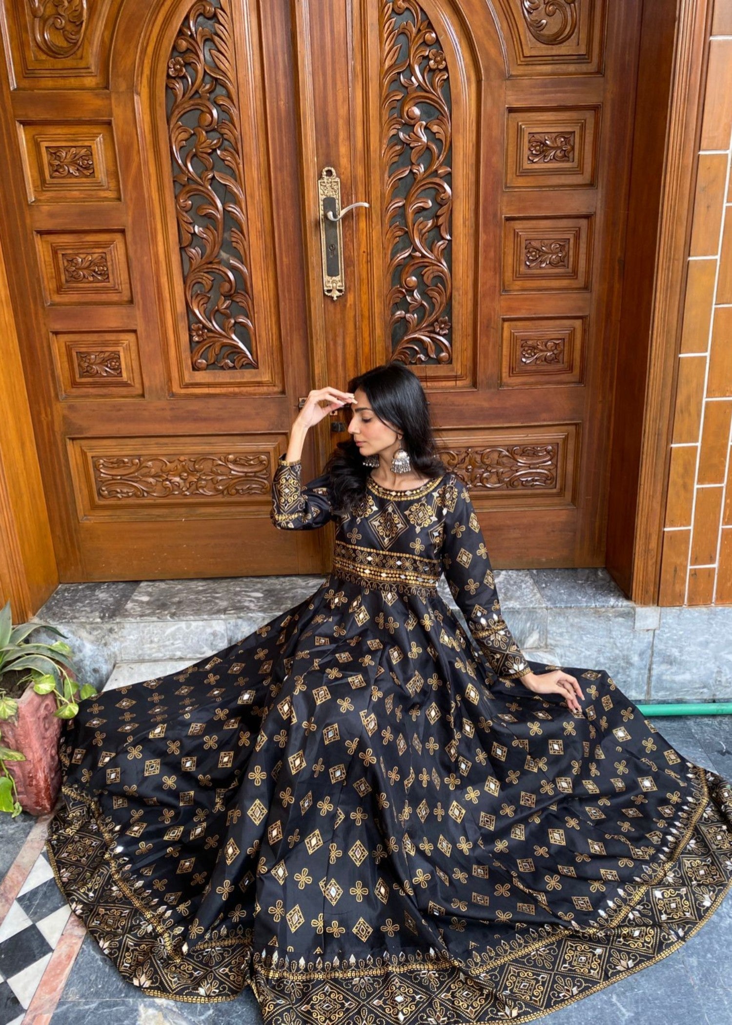 1 Virsapret R2 black Women 2pcs