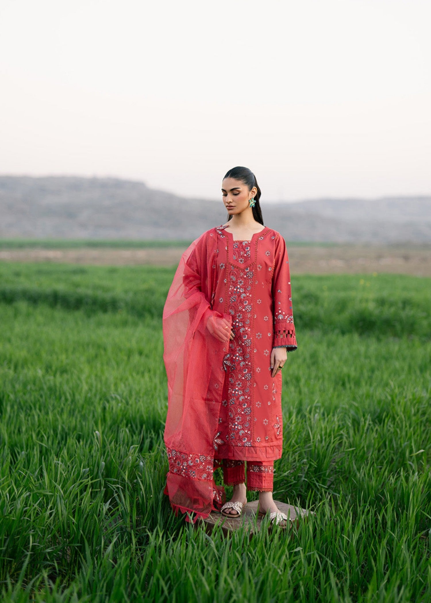 Musaif Ilzar () Women 3pcs