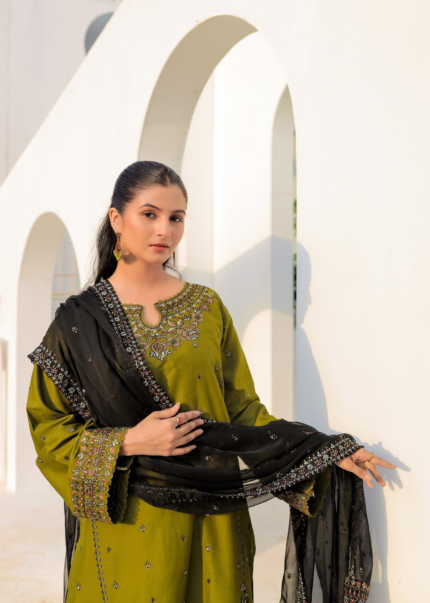 Shehroz Fashion RANG E JAHAN LAWN EMBROIDERY SUIT Women 3pcs