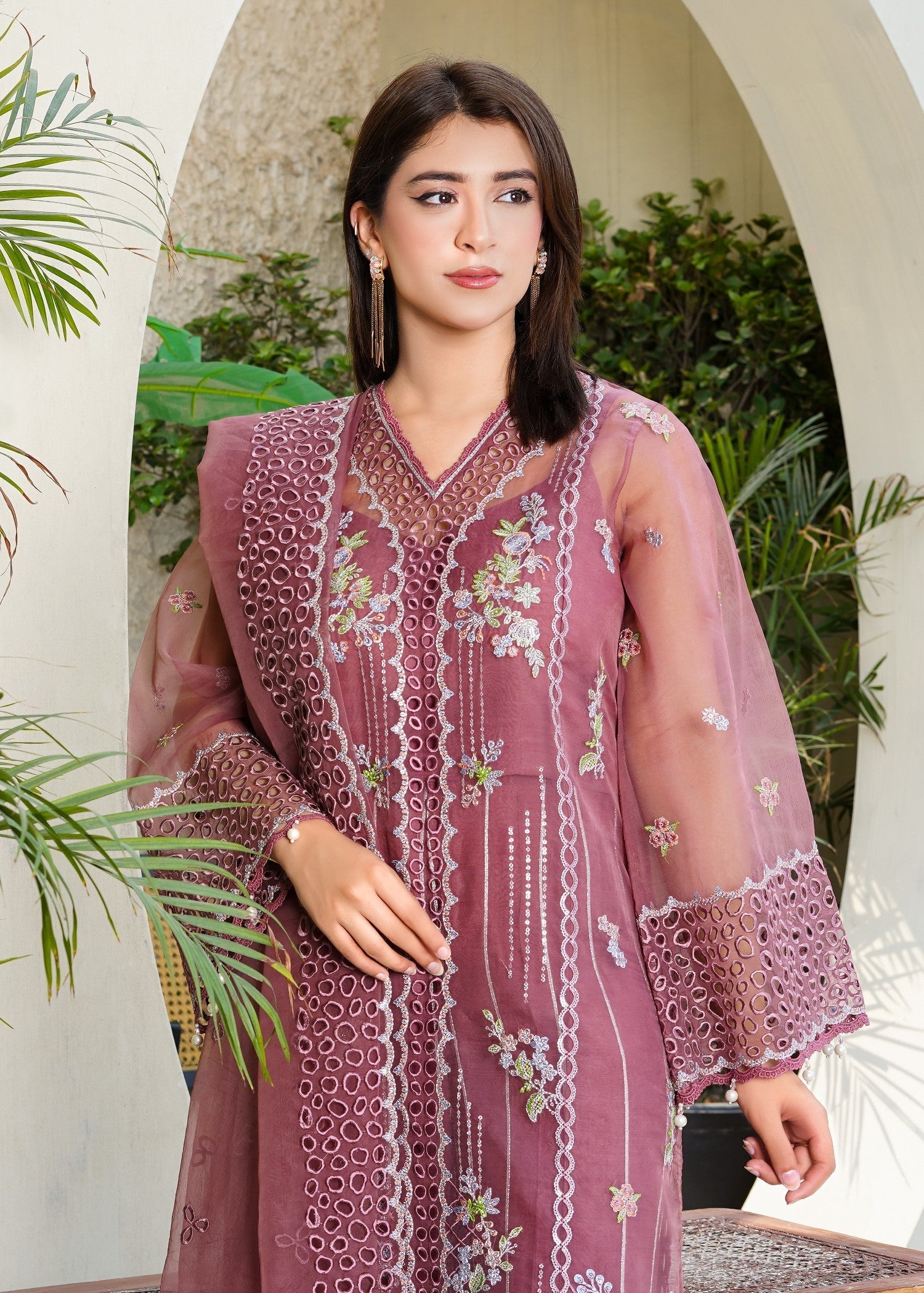 Surmai MAYA Embroidered Women 4pcs