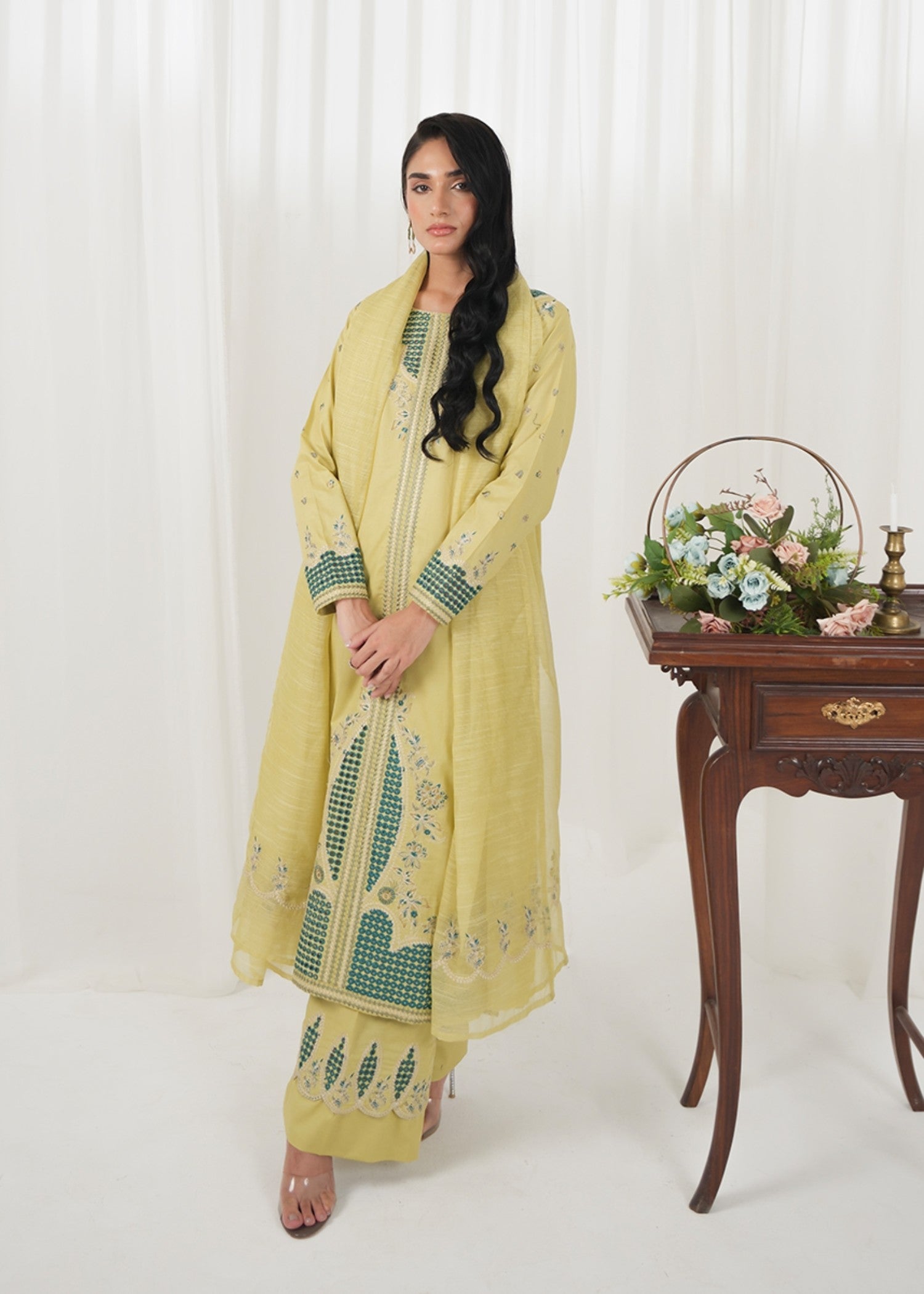 Kross Kulture Embroidered Lawn Suit 01651 Women 3pcs