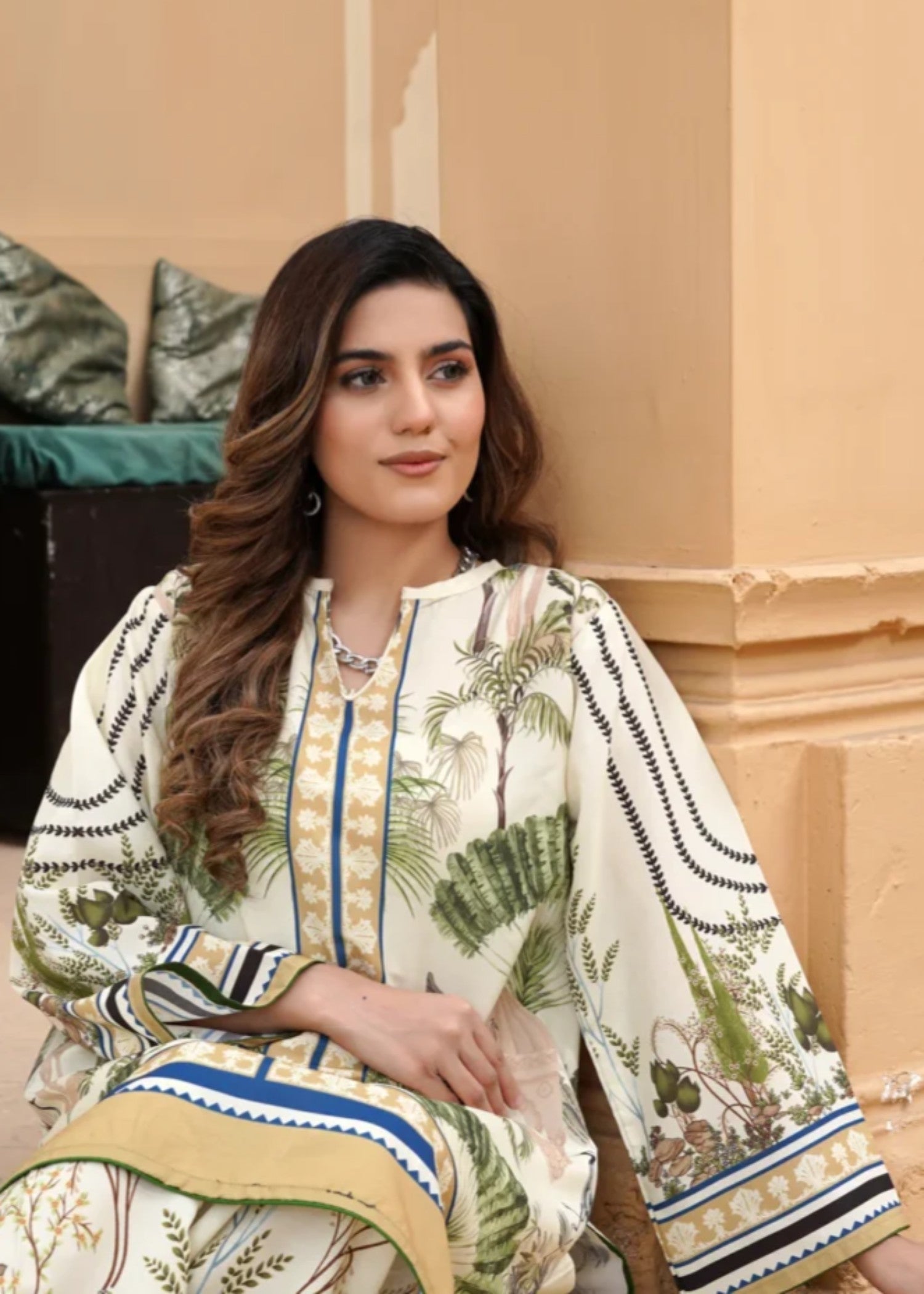 Shanghai Preet Tropical Ivory Grace Women 2pcs