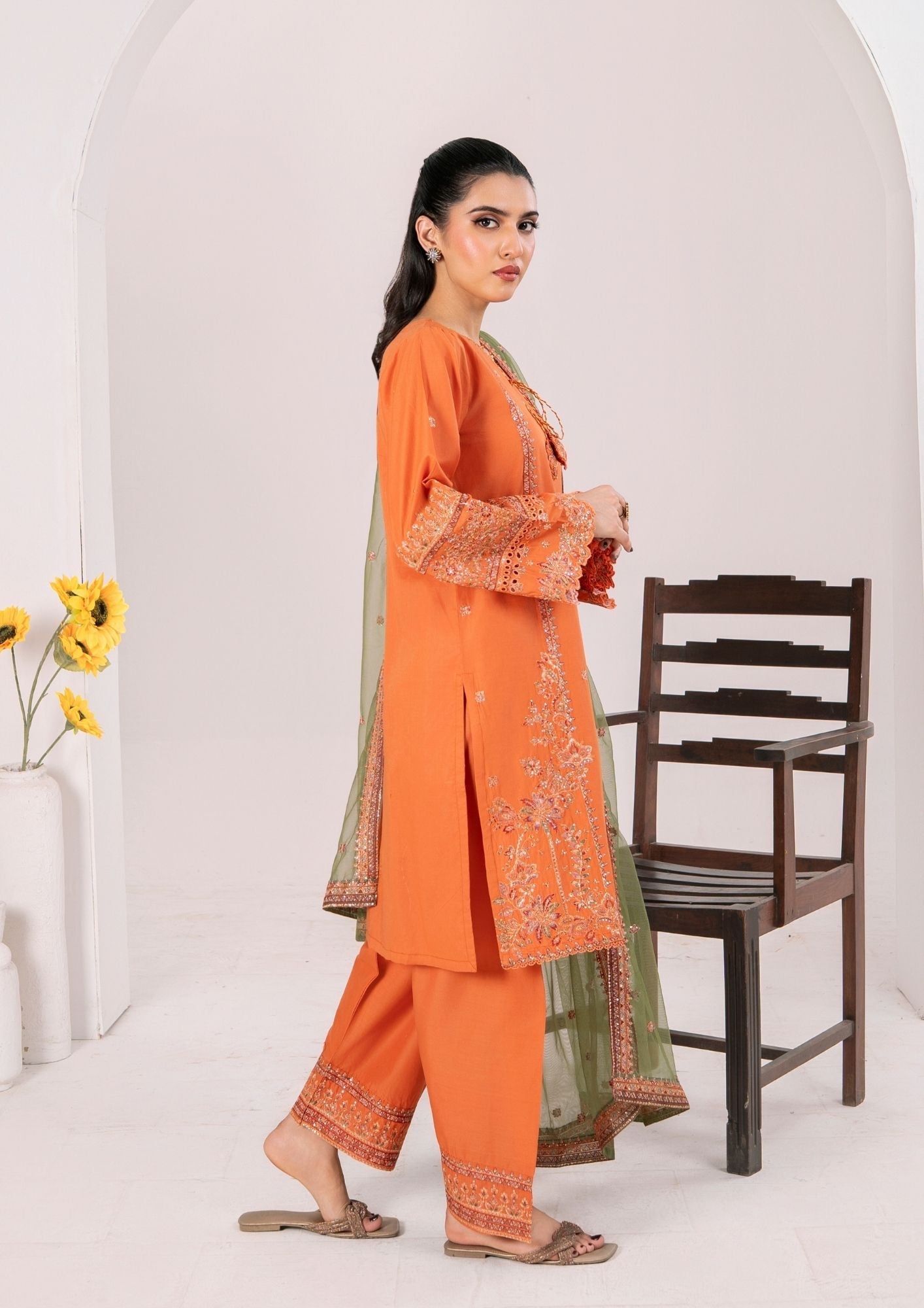 Alfatah Pret Embroidered Lawn ZAUQ S25 0006 Women 3pcs