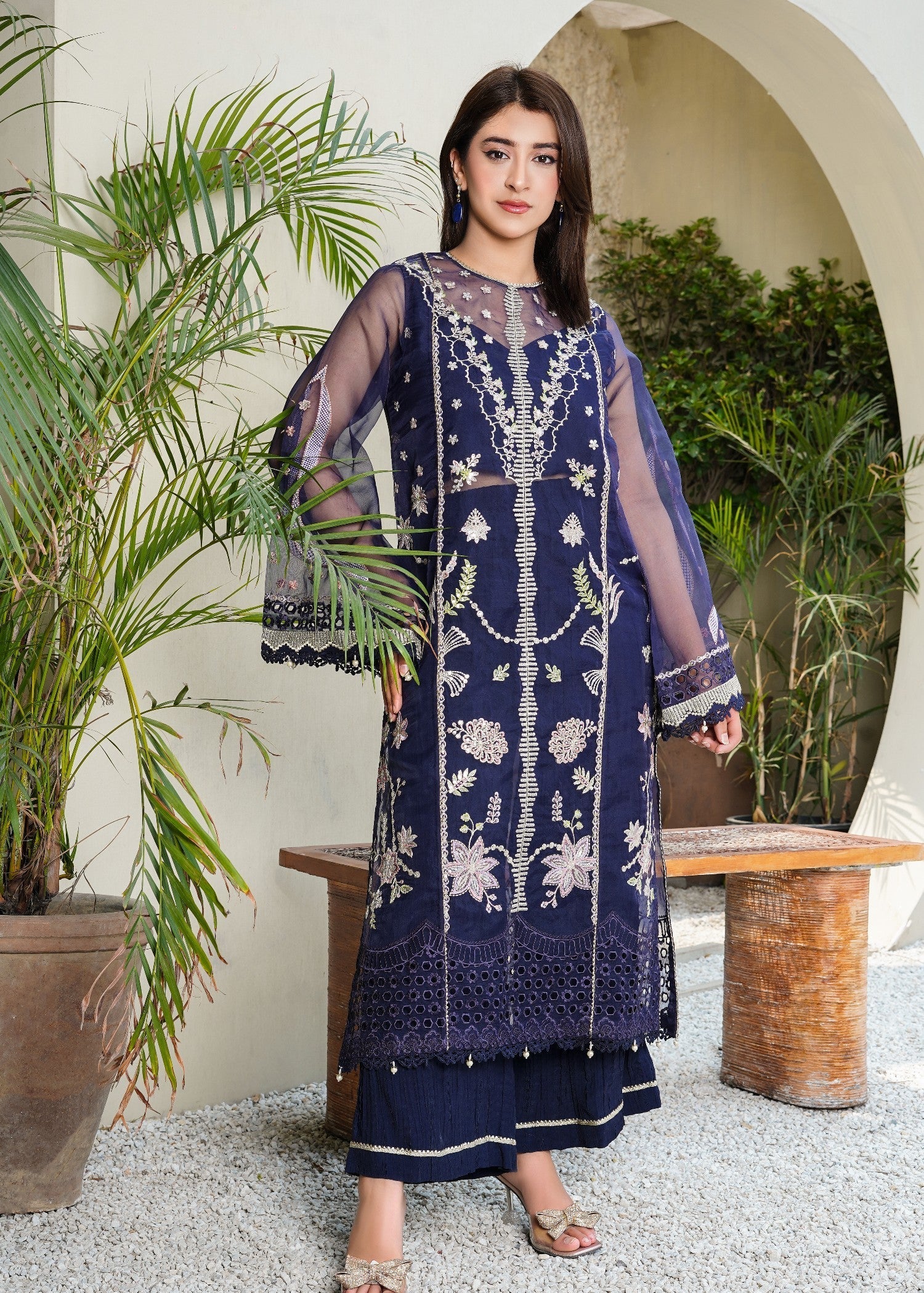 Surmai ELLA Embroidered Women 4pcs