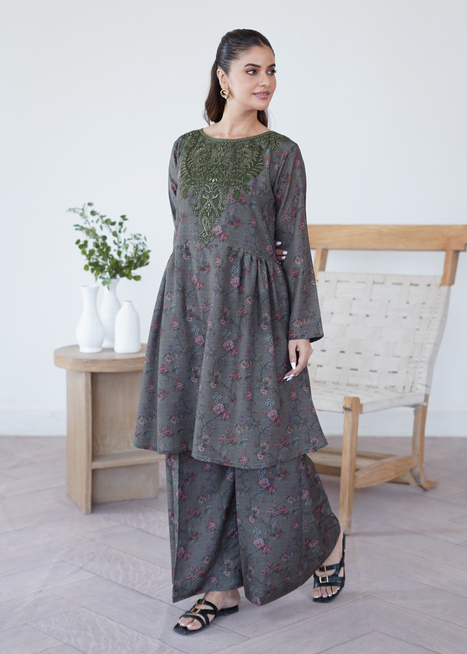 Mohagni GM 09 STITCHED Women 2pcs