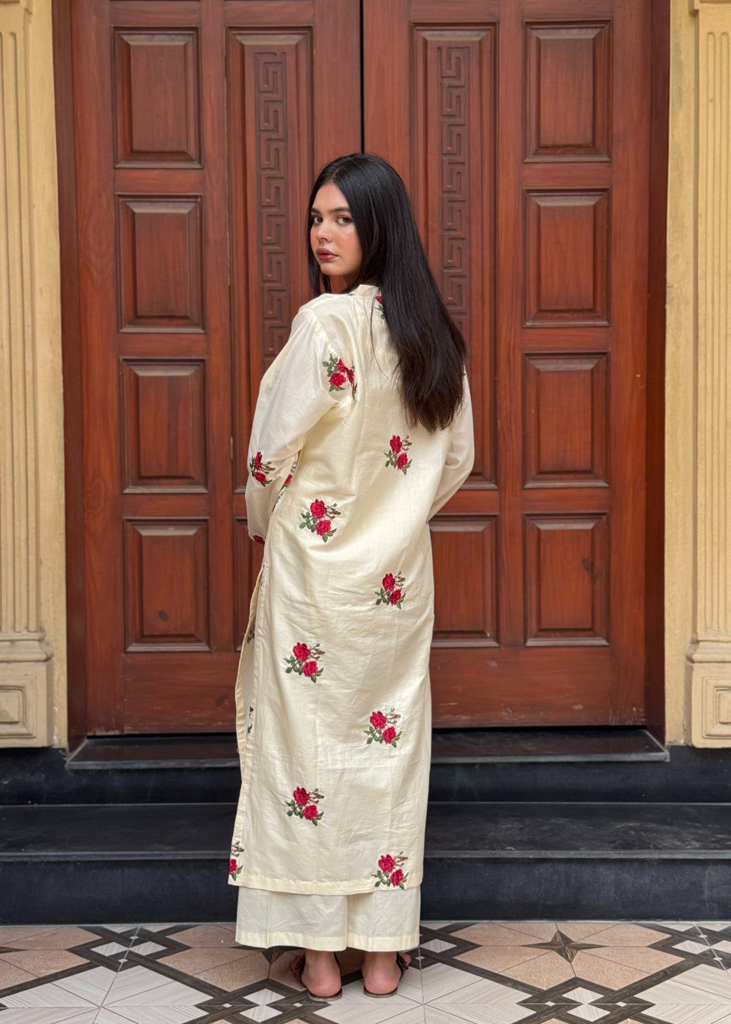 Kashqai Rose Embroidered Women 2pcs