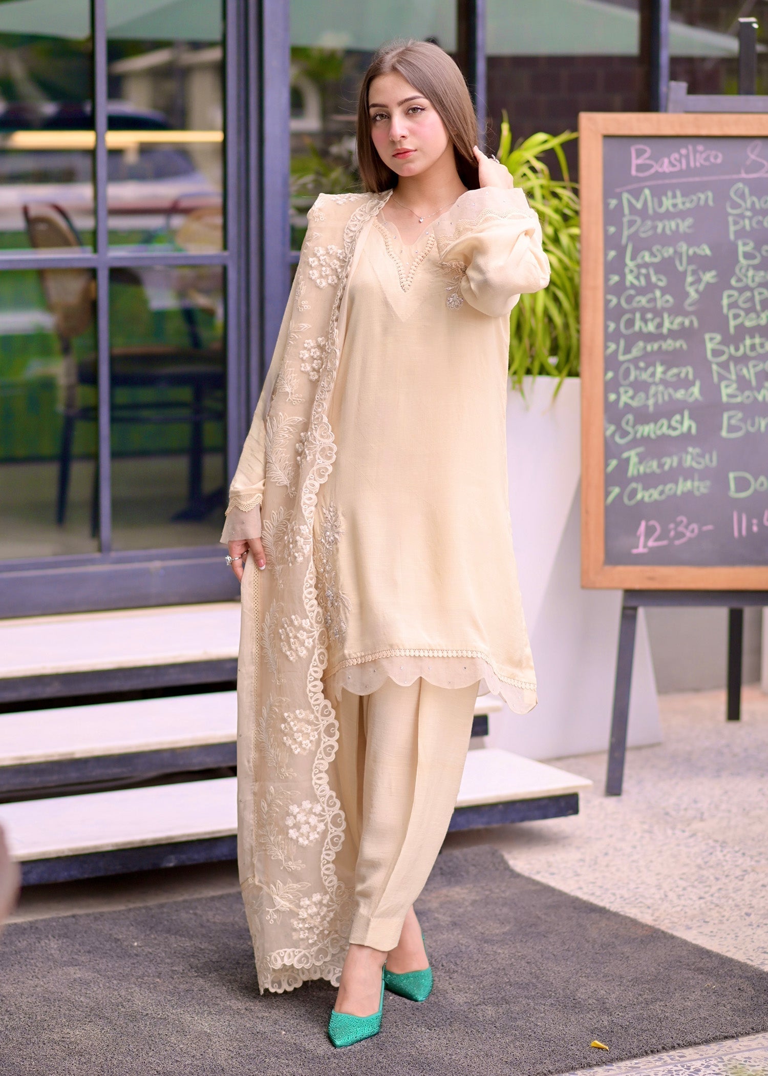 Fozia Khalid Raniya II Women 3pcs