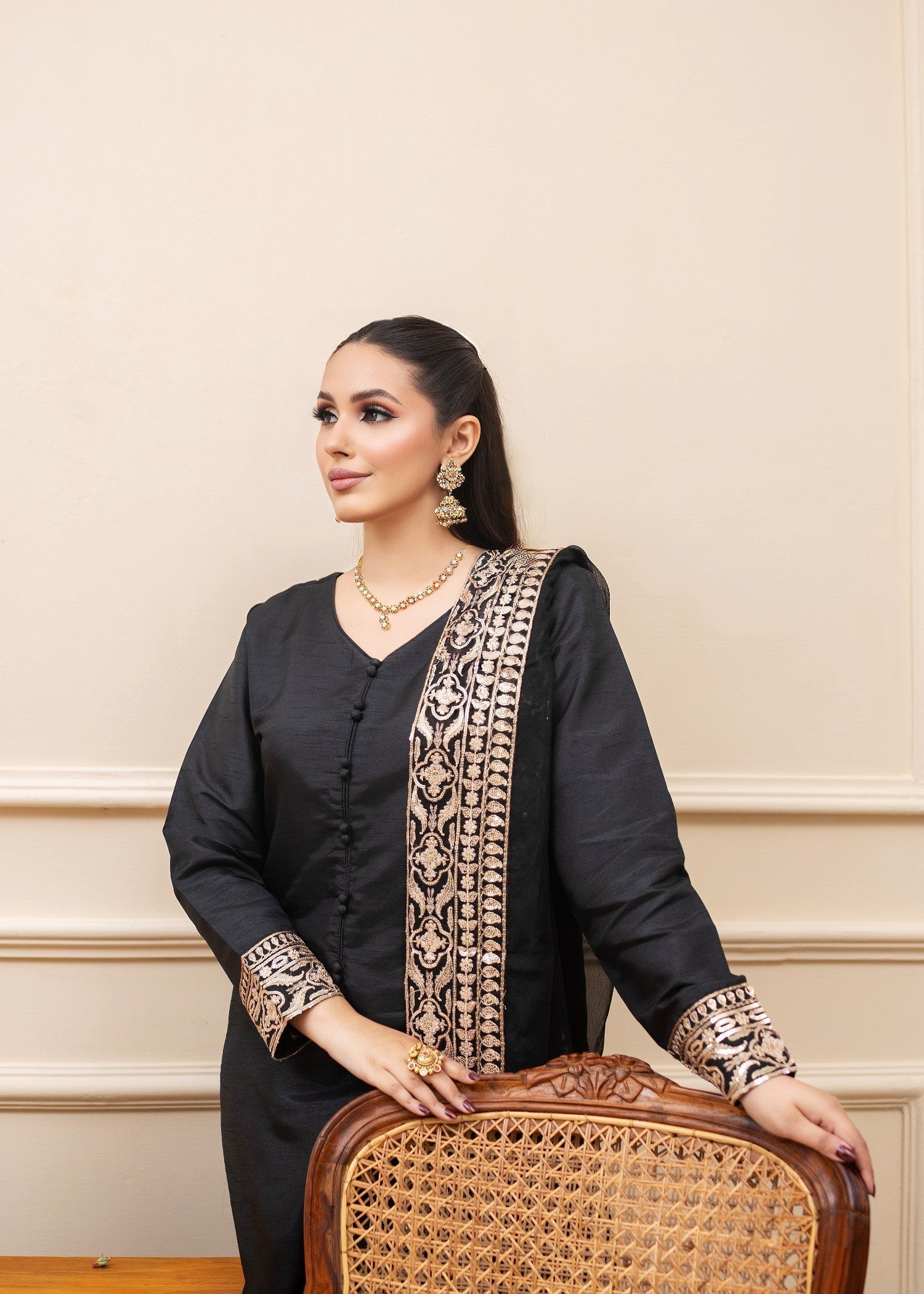 Alyssa BLACK RAWSILK SUIT ALL306 Women 3pcs