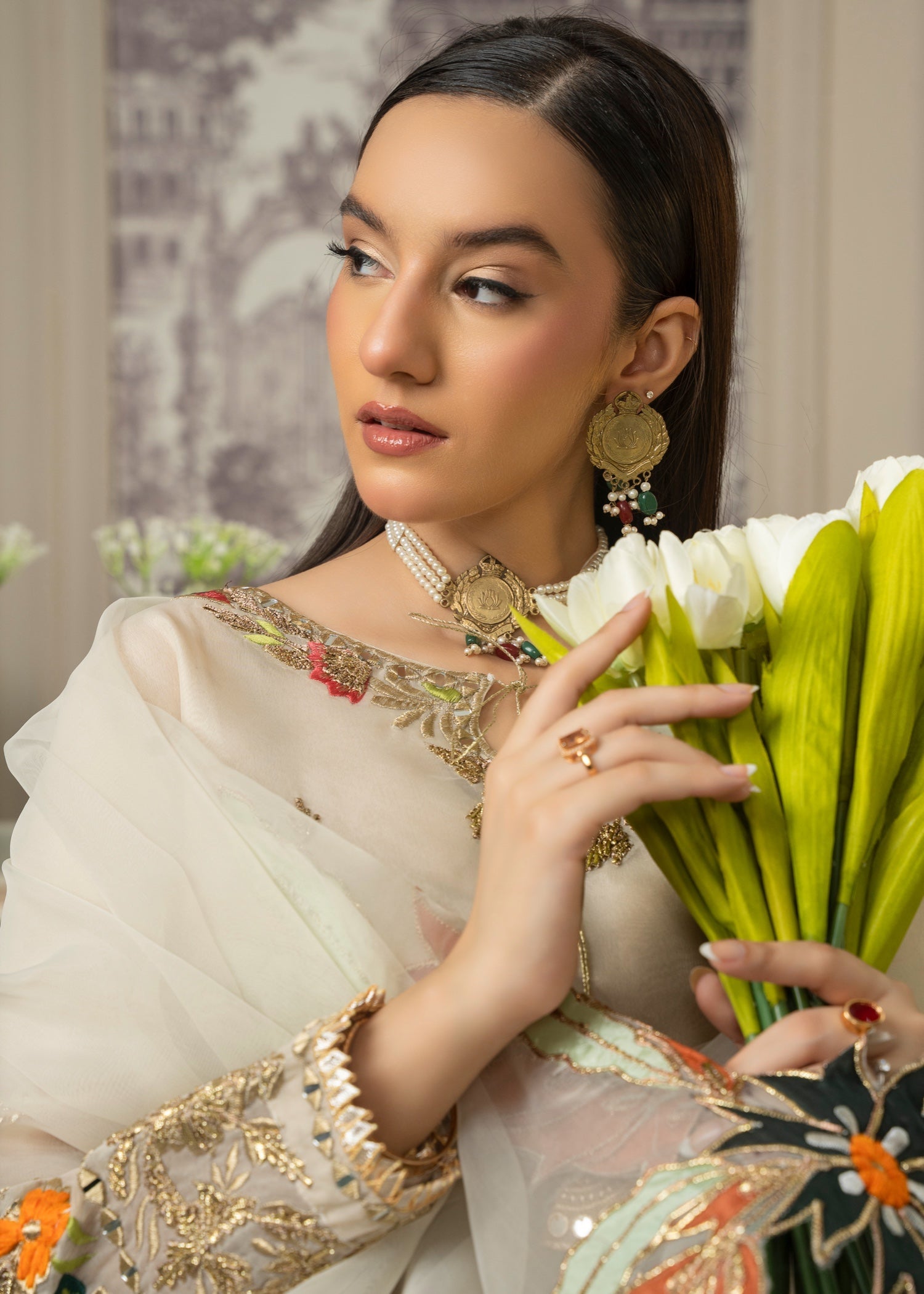 Maira Fashion Beige Embroidered Kurta set Women 4pcs