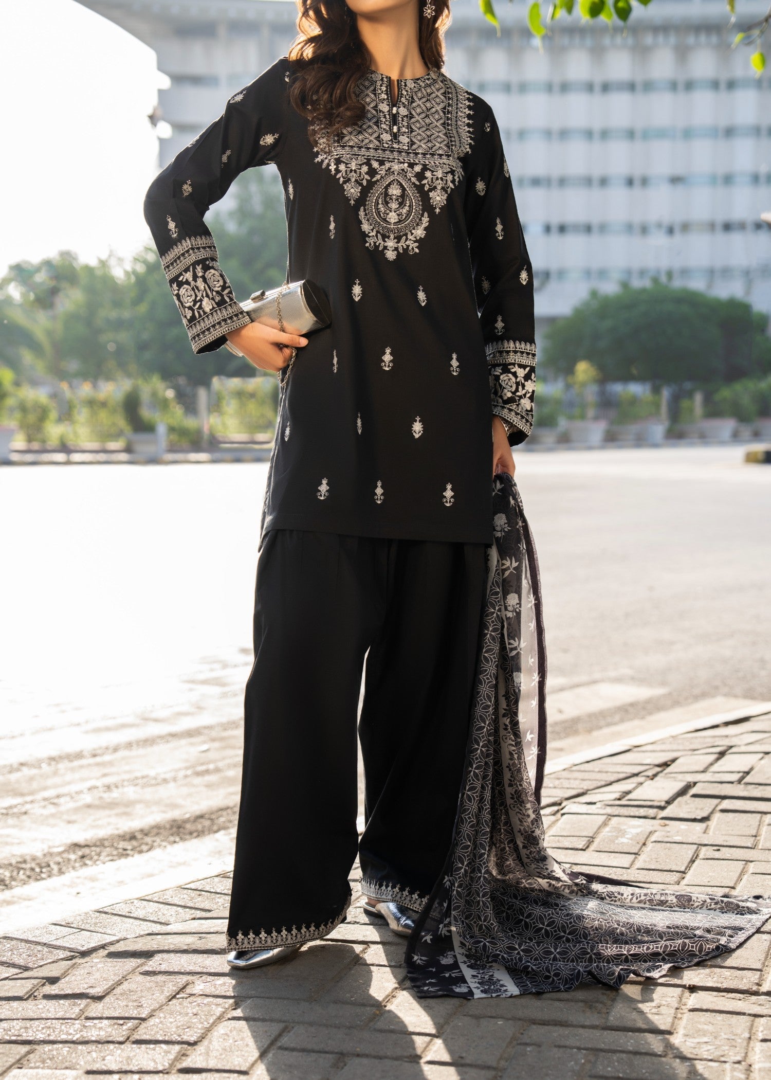 Casual Lite Cotton Emb Suit Black 1 Women 3pcs