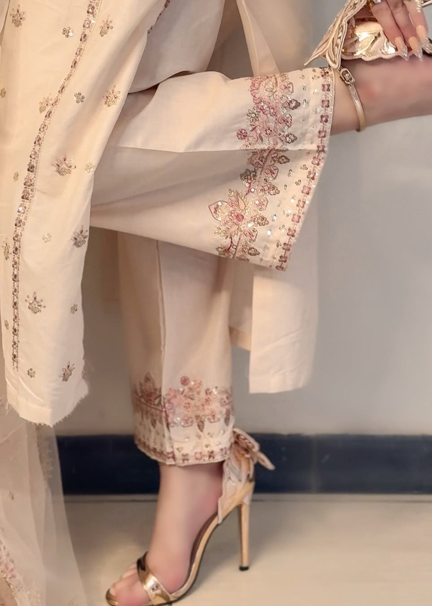 The Turkish Wear NYRA BEIGE Women 3pcs