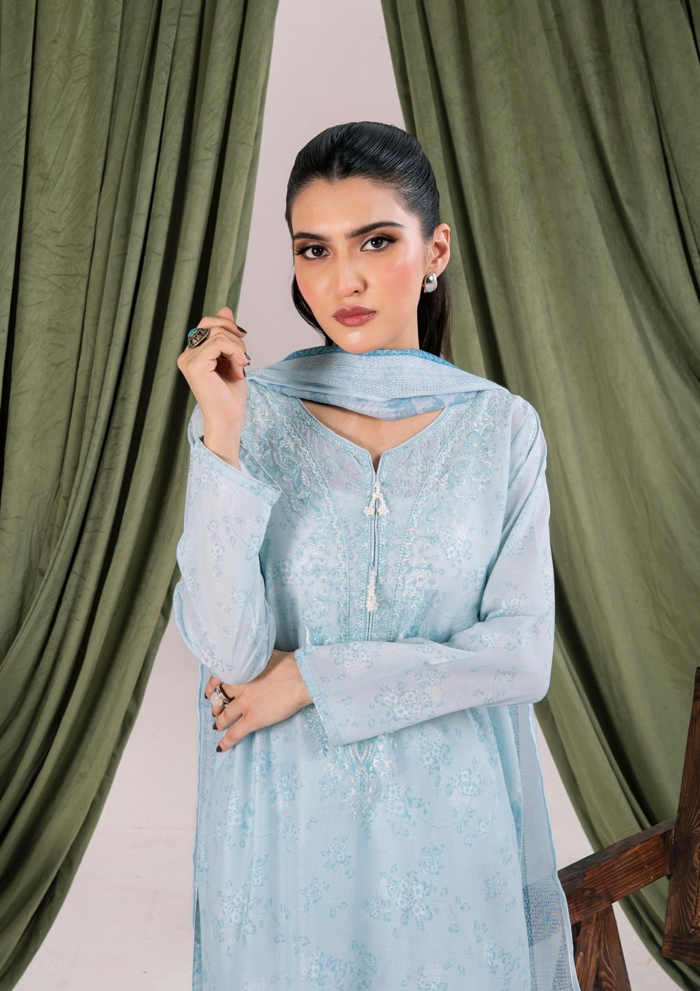 Alfatah Pret Printed Lawn with Embroidery RANAAI S25 0003 Women 3pcs