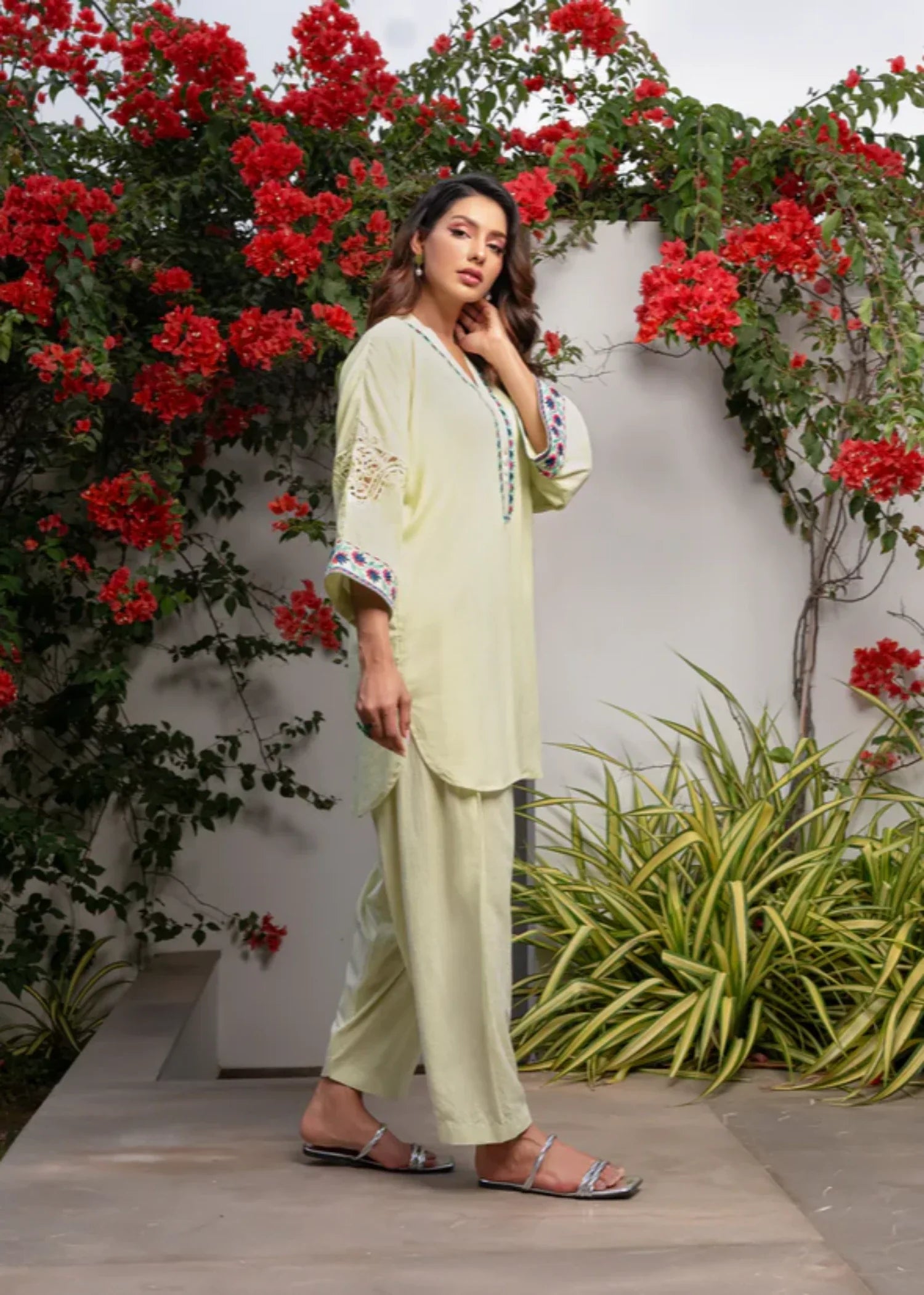 Gulabi Gota KIARA Women 2pcs