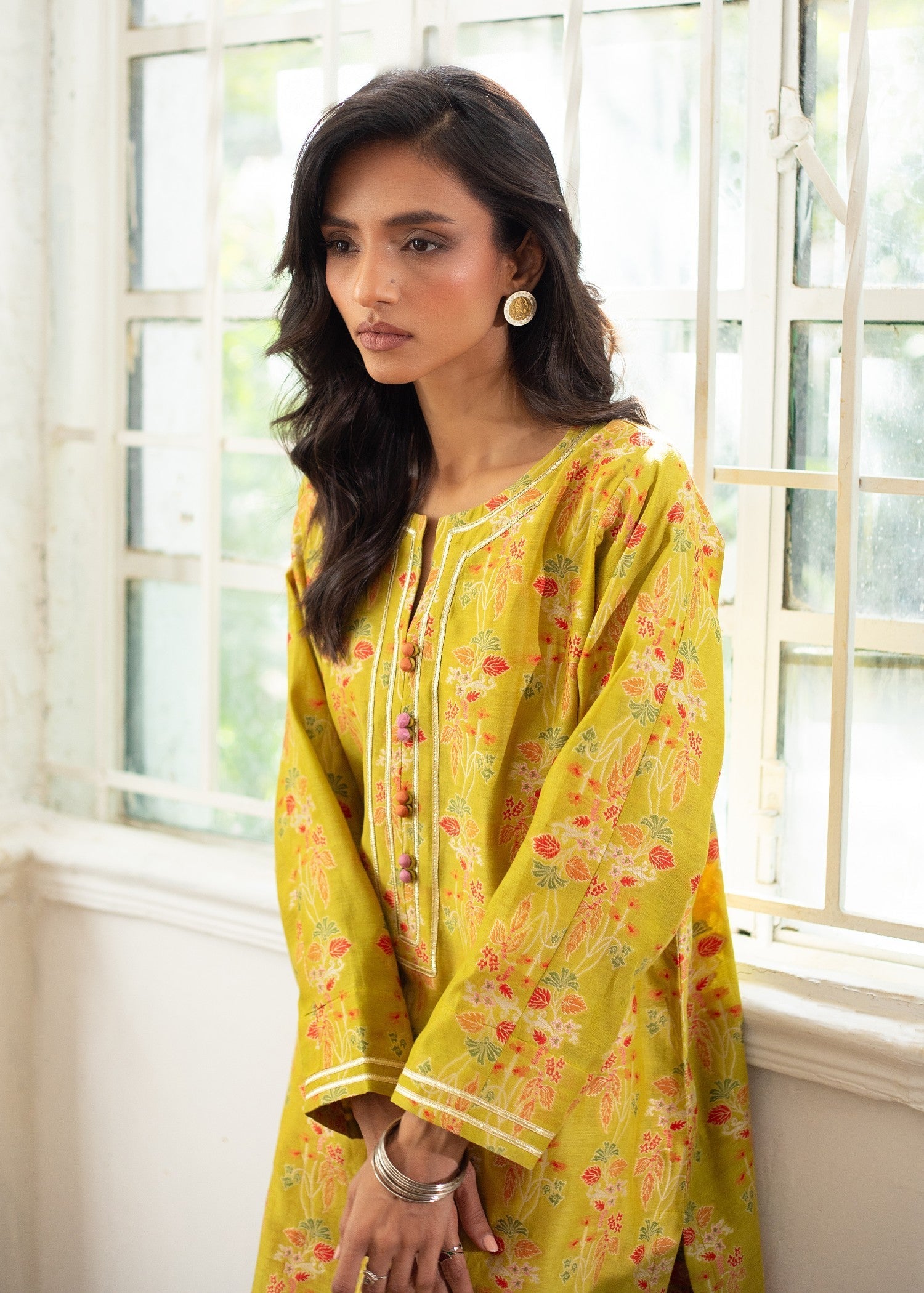 Azulie Green Woven Kurta by Women 1pcs