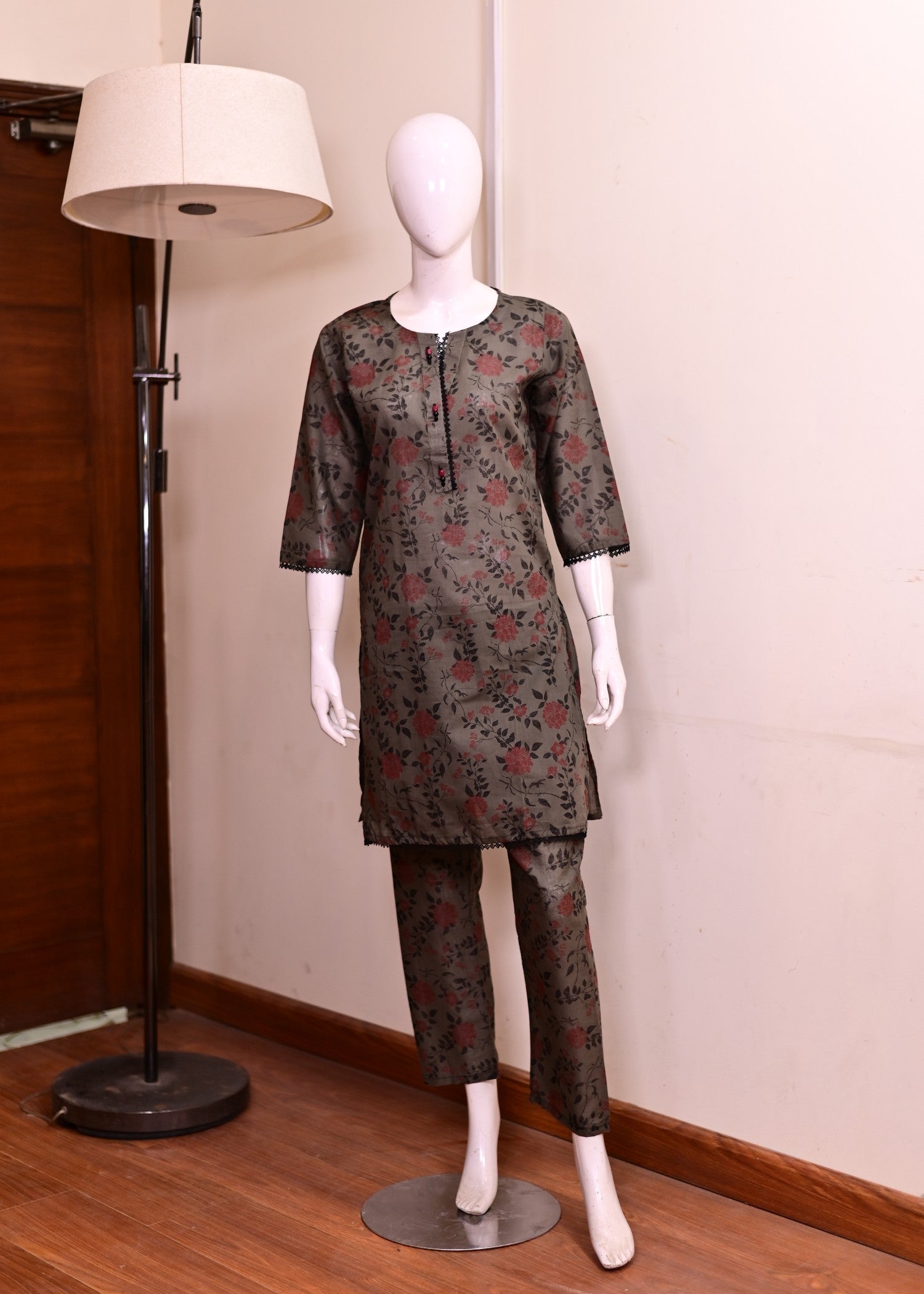 The Erra Dry Flowers Women 2pcs