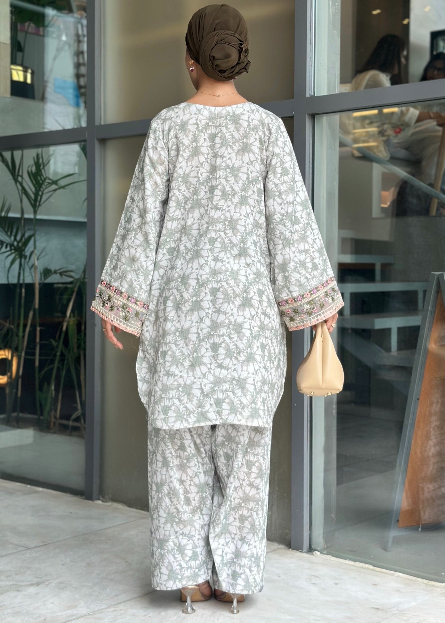 Mohagni LP 15 LAWN STITCHED Women 2pcs