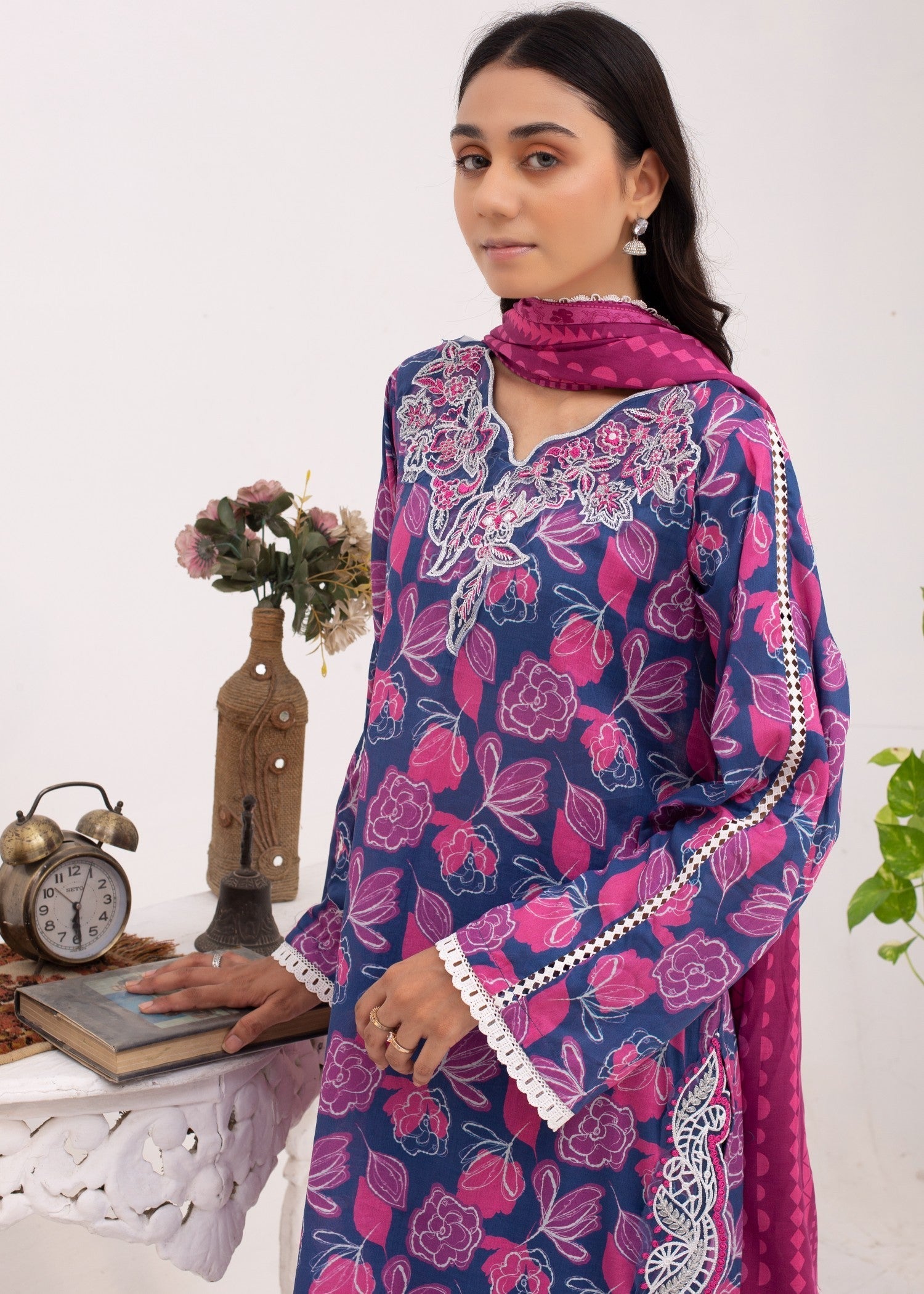 Sundar Stitch LIMEBLUSH | SS 1011 Women 3pcs