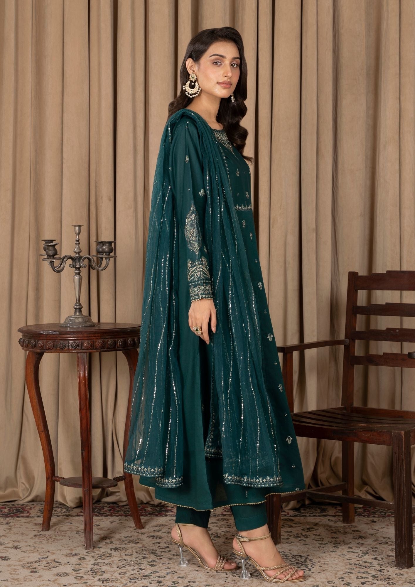 Alfatah Pret Embroidered Lawn ZAUQ S25 0024 Women 3pcs