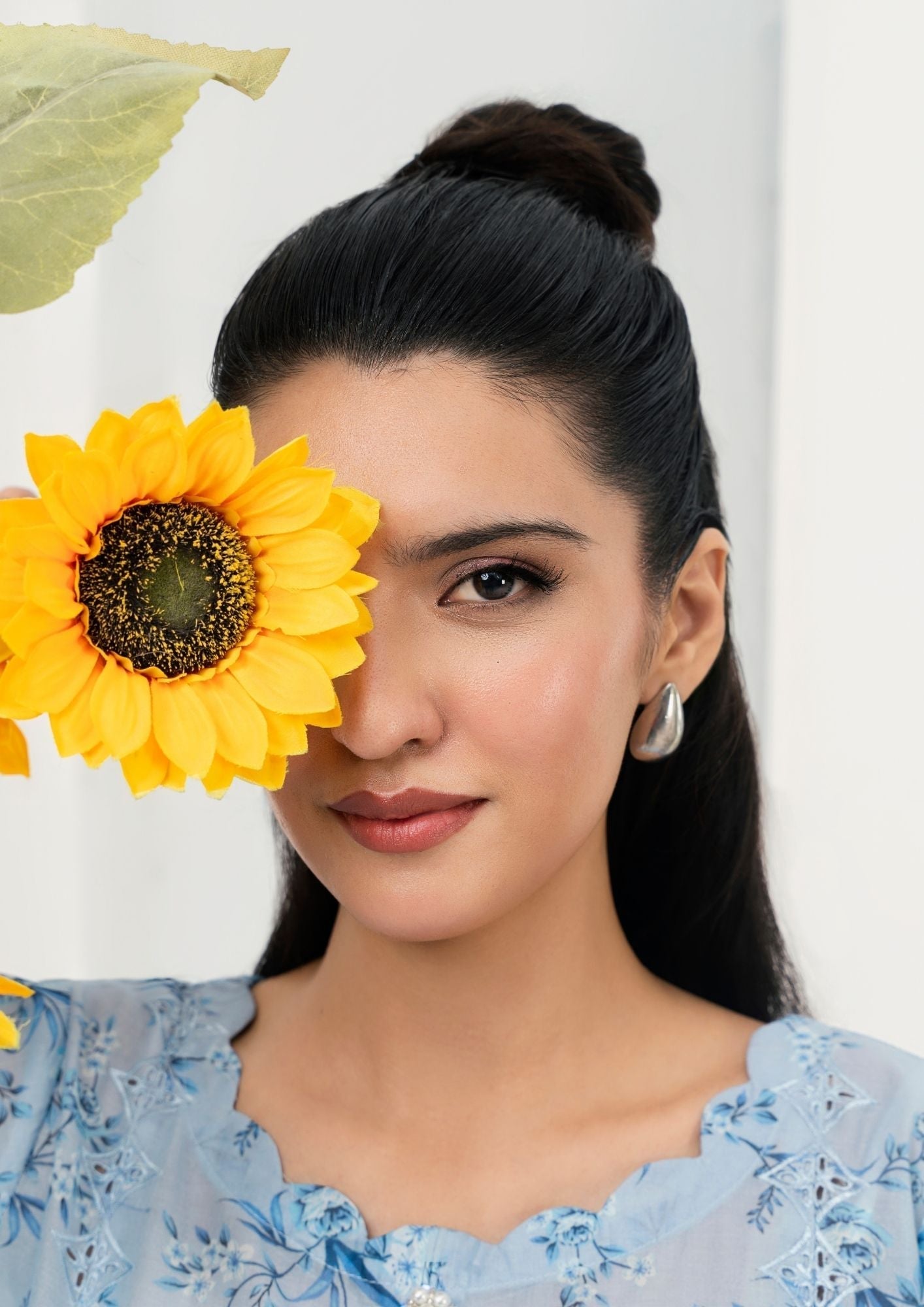 Alfatah Pret Printed Lawn with Embroidery GULZAAR S25 0012 Women 2pcs