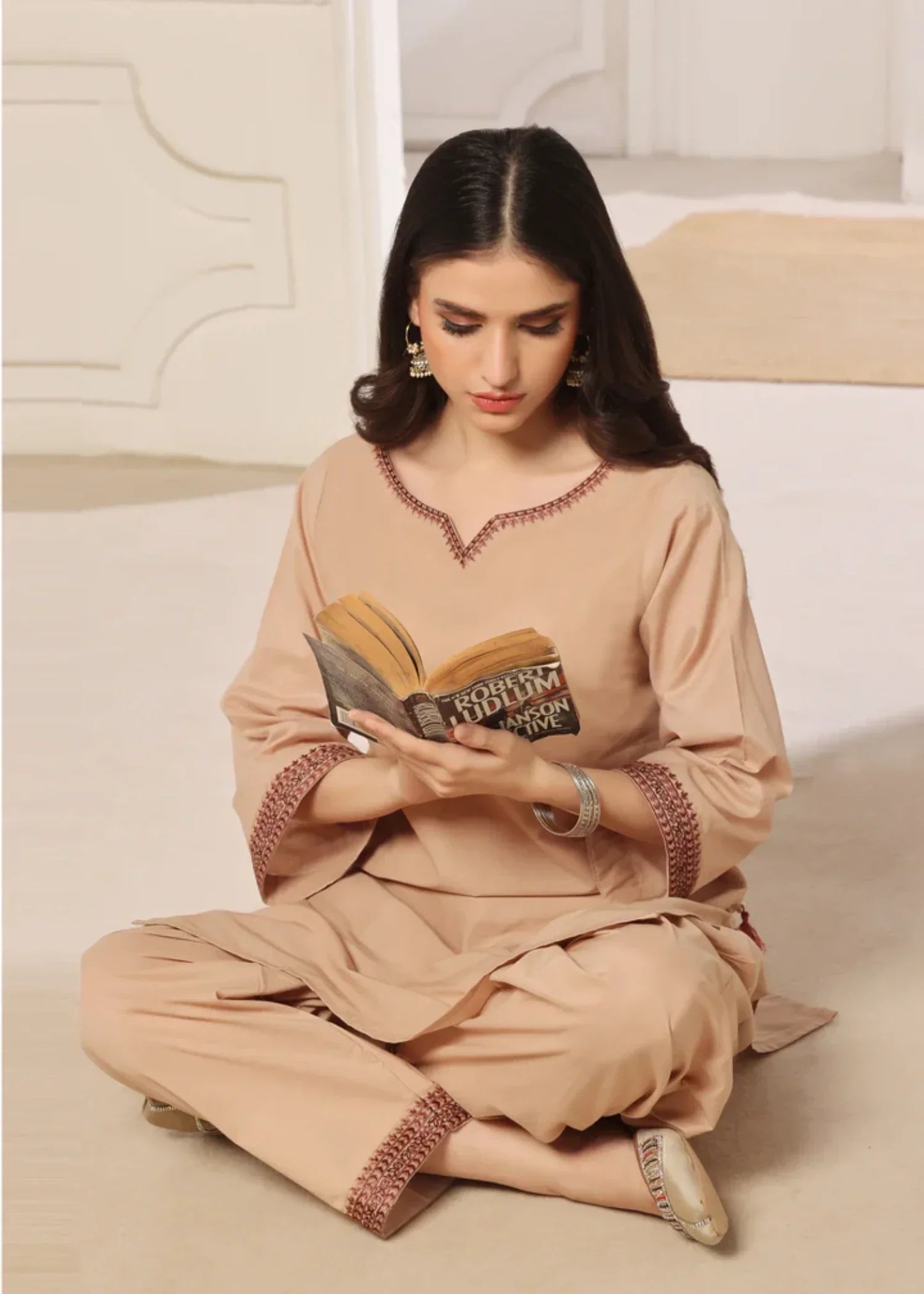 Luxeurs Espresso Embroidered Lawn Dress Women 2pcs