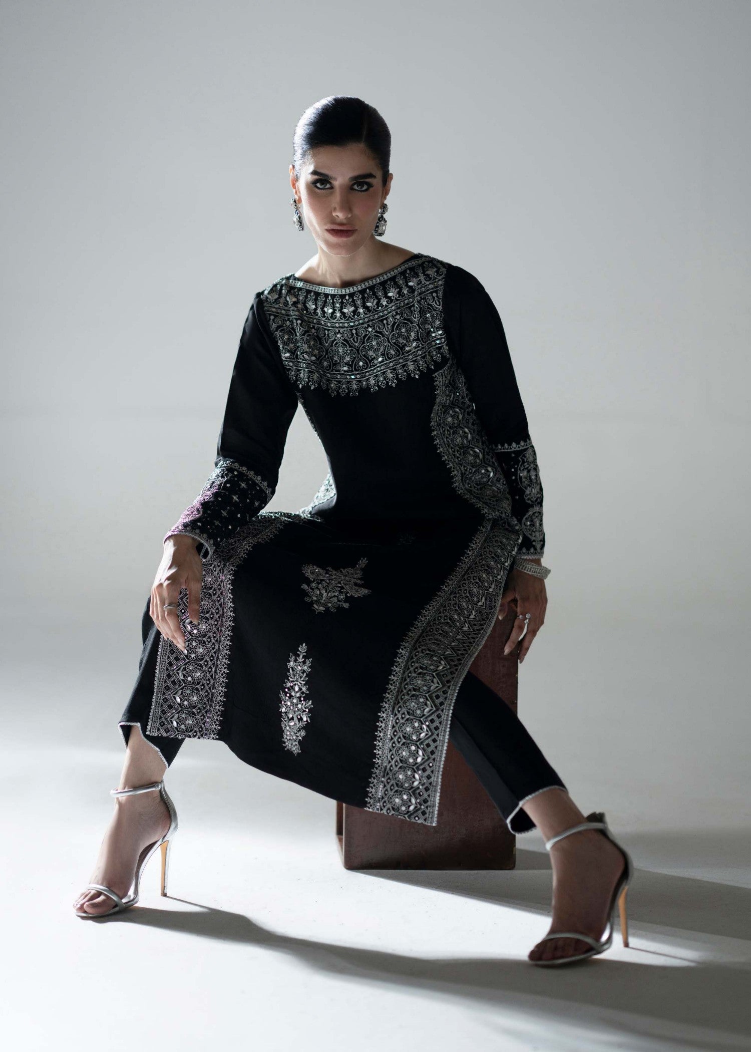 Musaif Nocturne Stitched () Women 2pcs