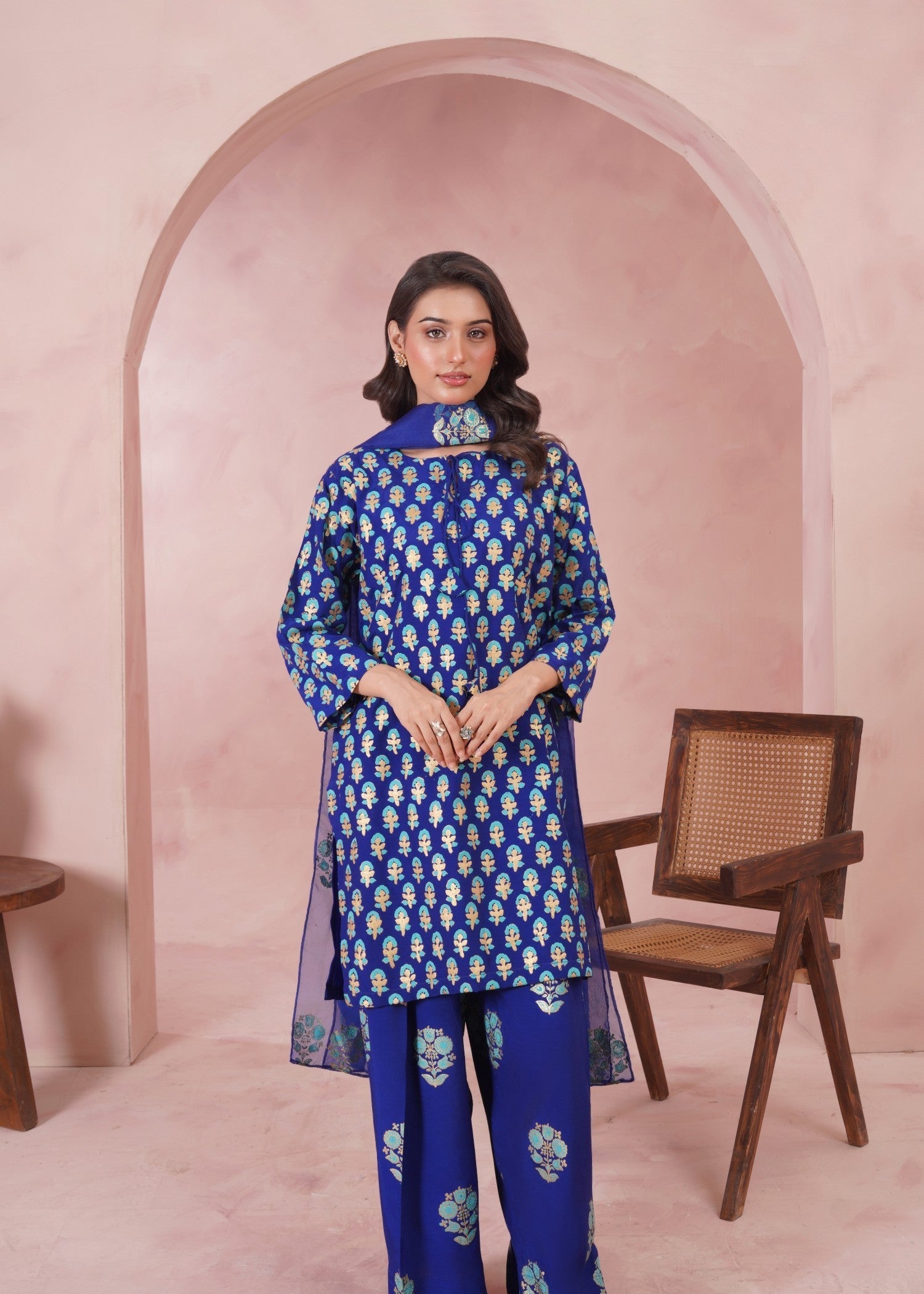 Zeeniya Officials Blue bell Women 2pcs