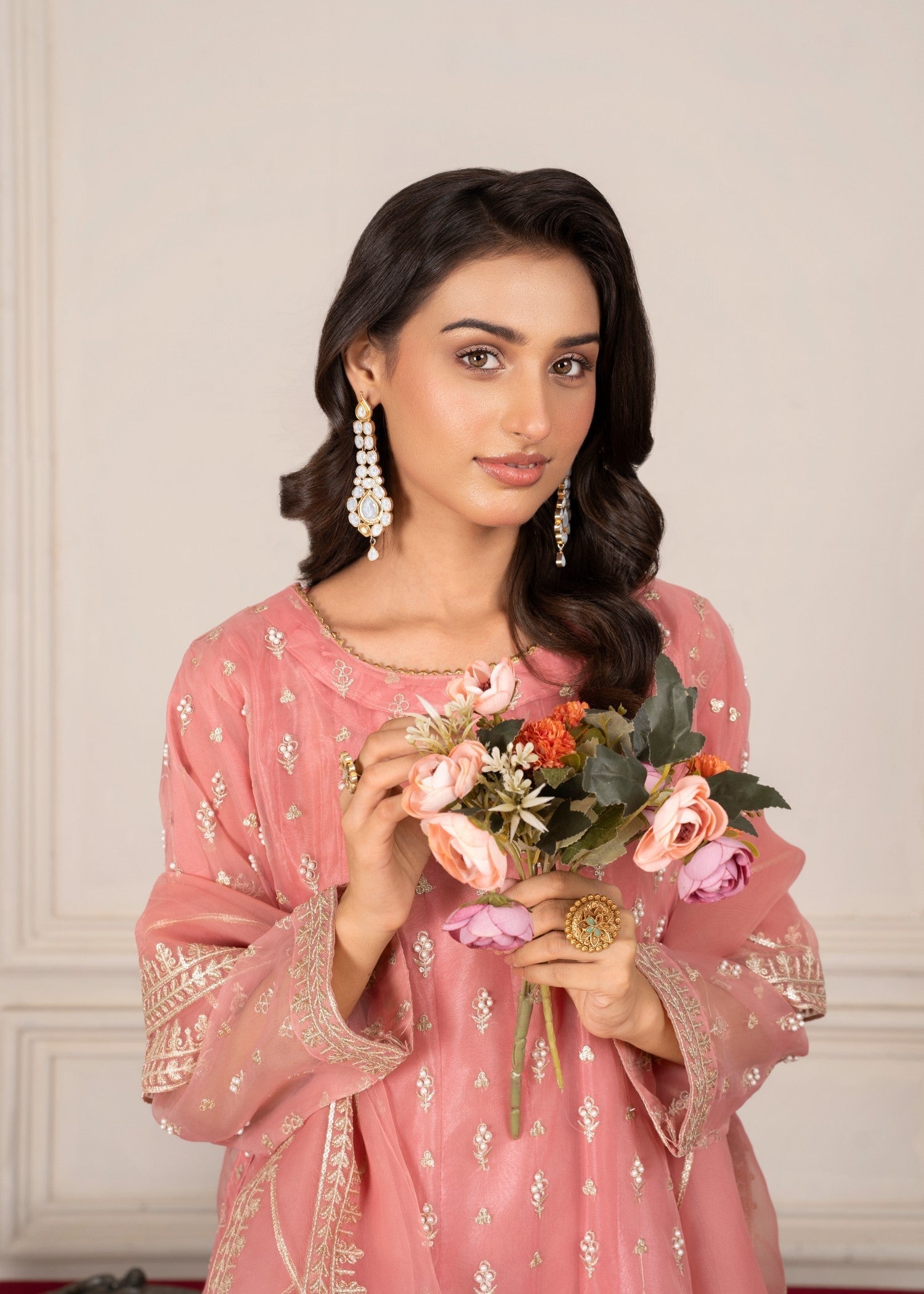 Avira Pret Zarpashay Women 4pcs