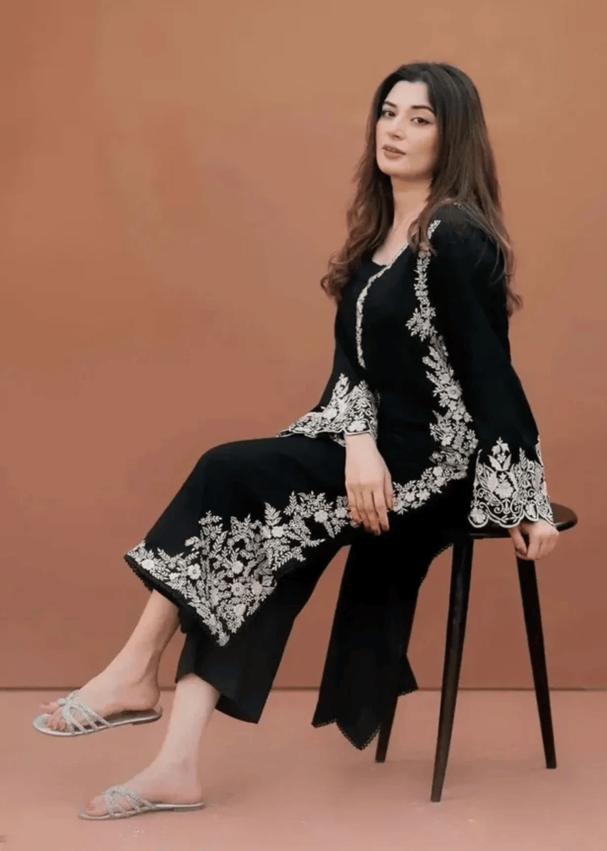 Rosyribbons Black Embroidered Stitched Women 2pcs