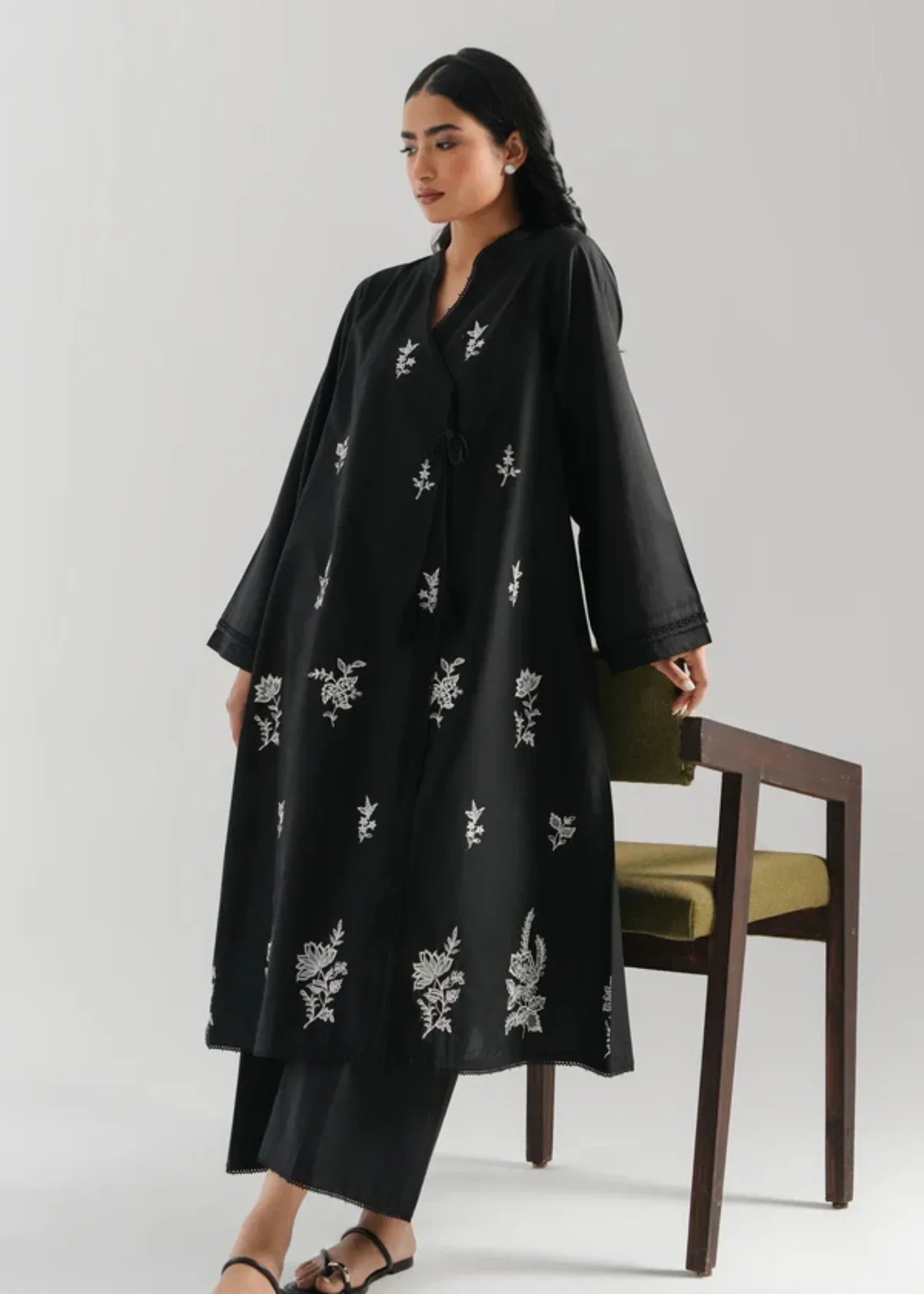 Zeen EMBROIDERED SUIT WAM25216 Women 2pcs