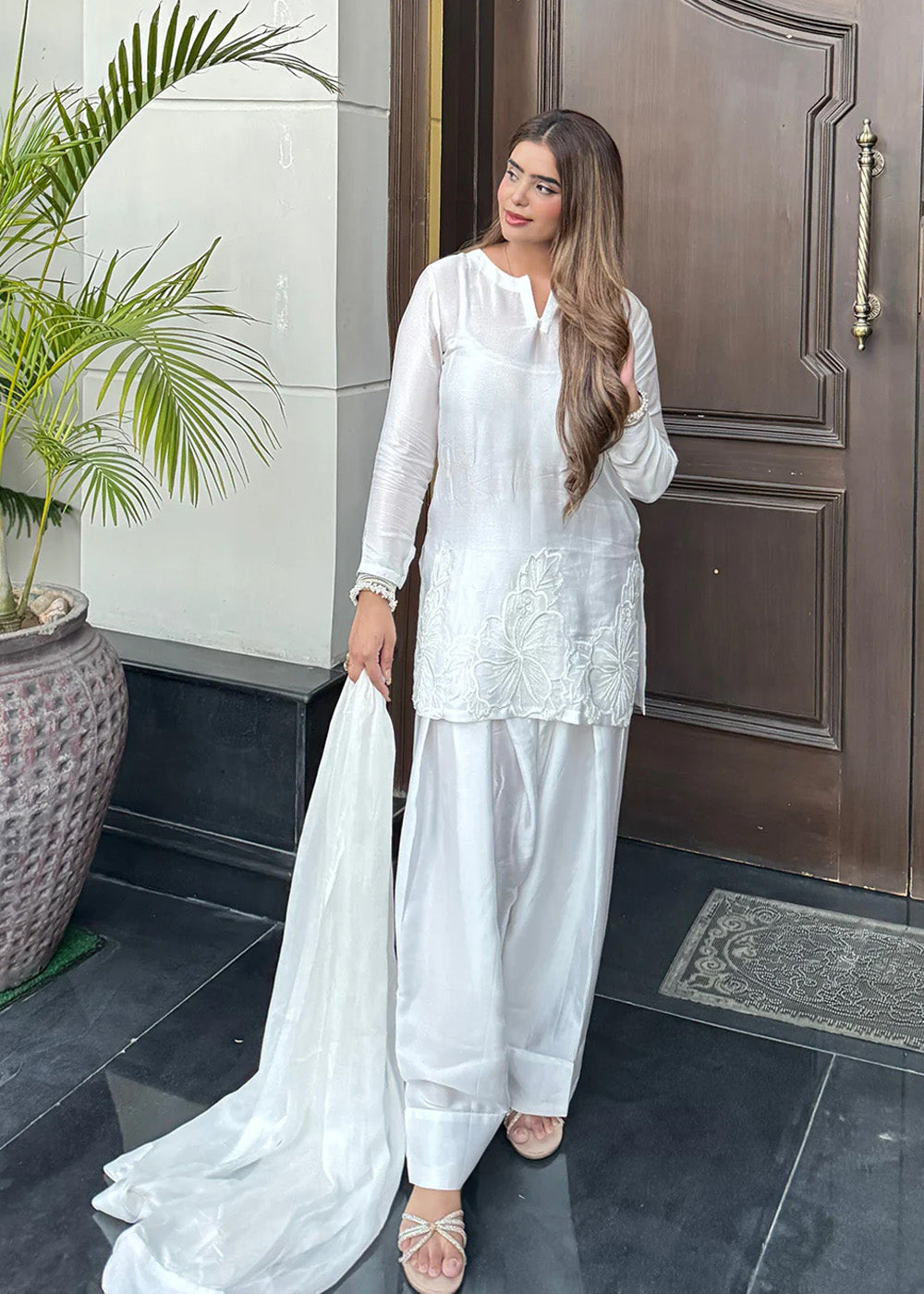 Rangeen Roheen with Farshi Shalwar Women 3pcs