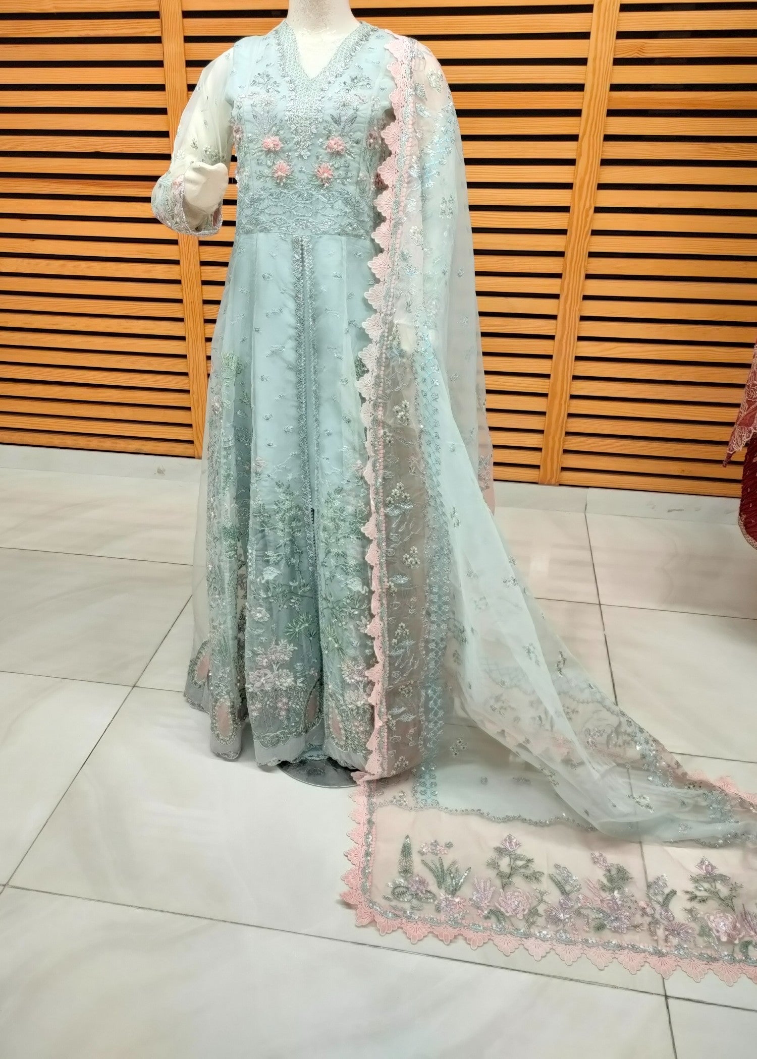 Republic Womenswear Rep wed 24 Kyla Women 3pcs