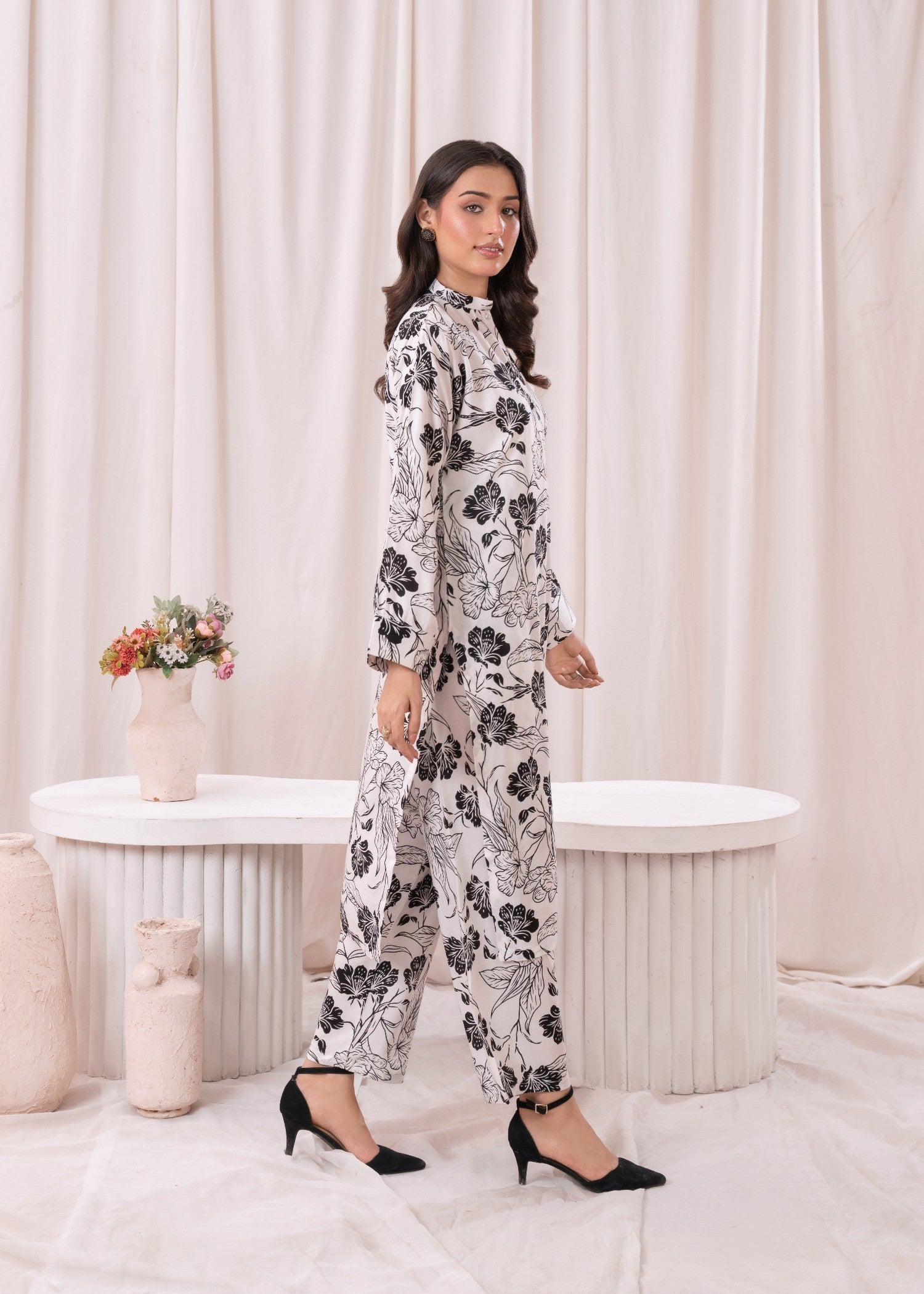 Laal Kurti Printed Kurta Set D115 Women 2pcs