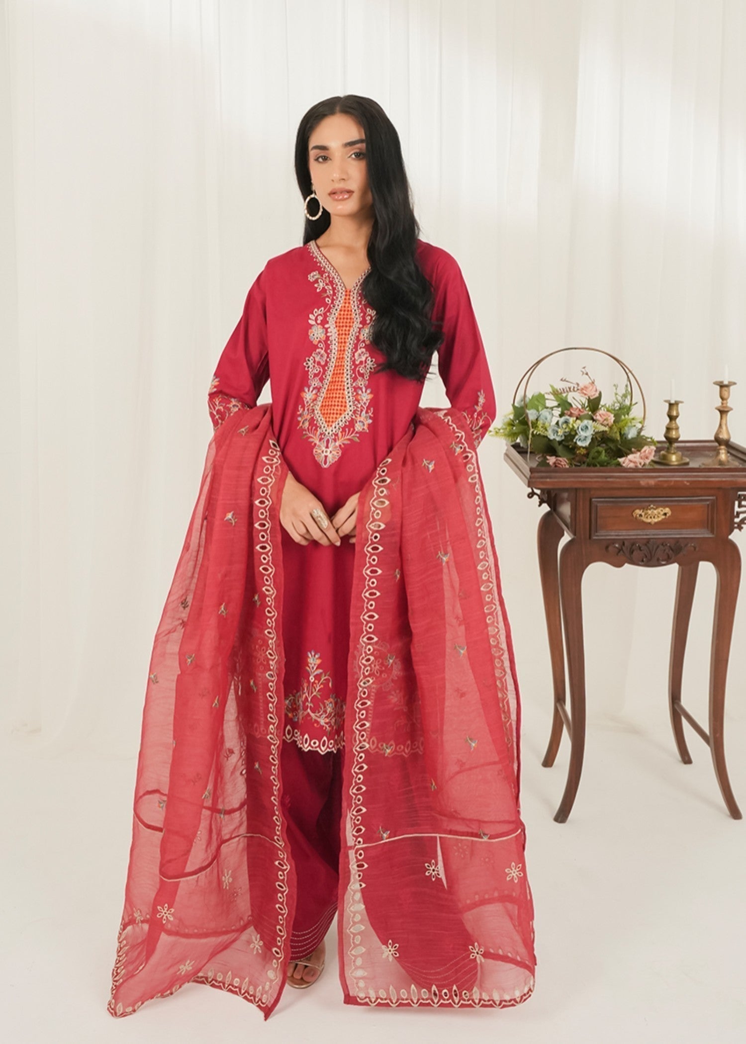 Kross Kulture Embroidered Lawn Suit With Farshi Shalwaar 01645 Women 3pcs