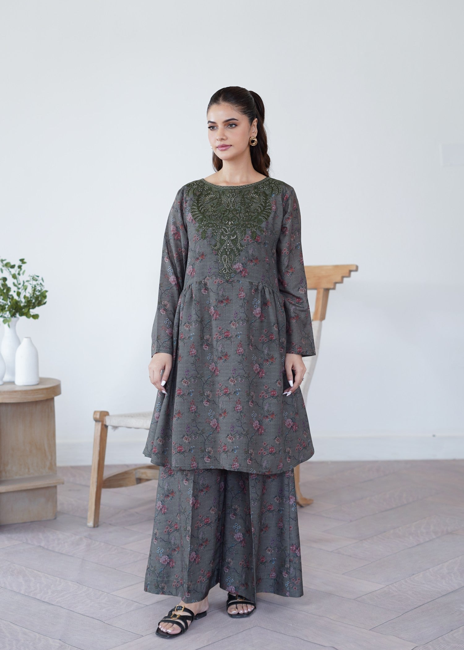 Mohagni GM 09 STITCHED Women 2pcs