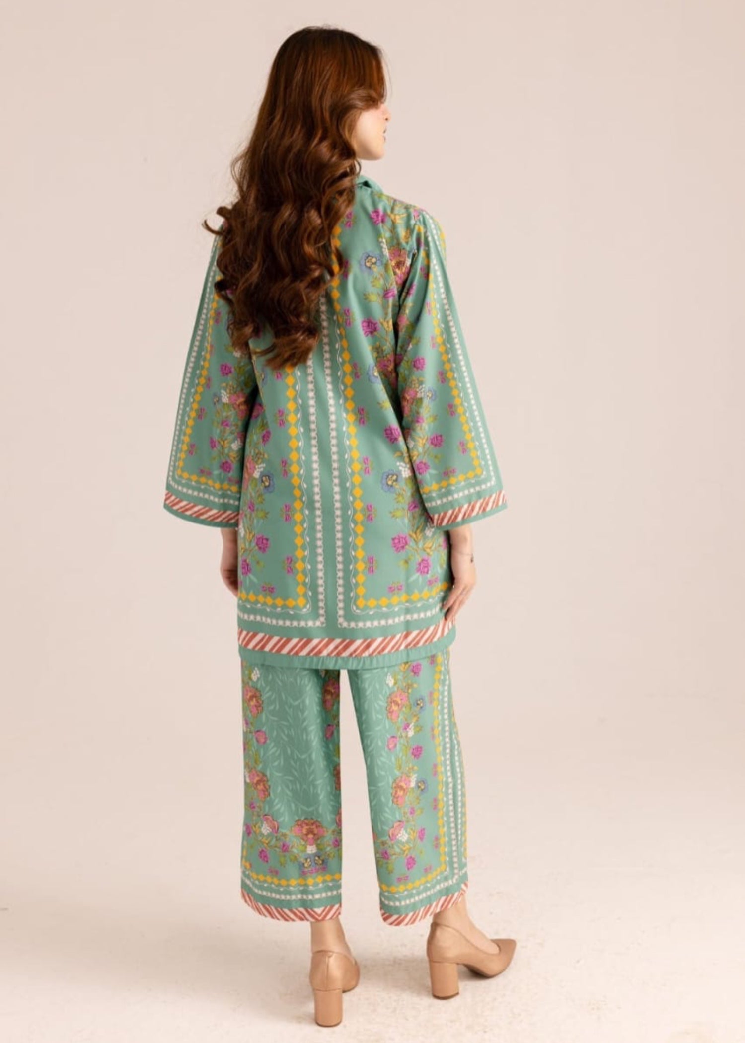 Midway Arts Flora Ary Women 2pcs