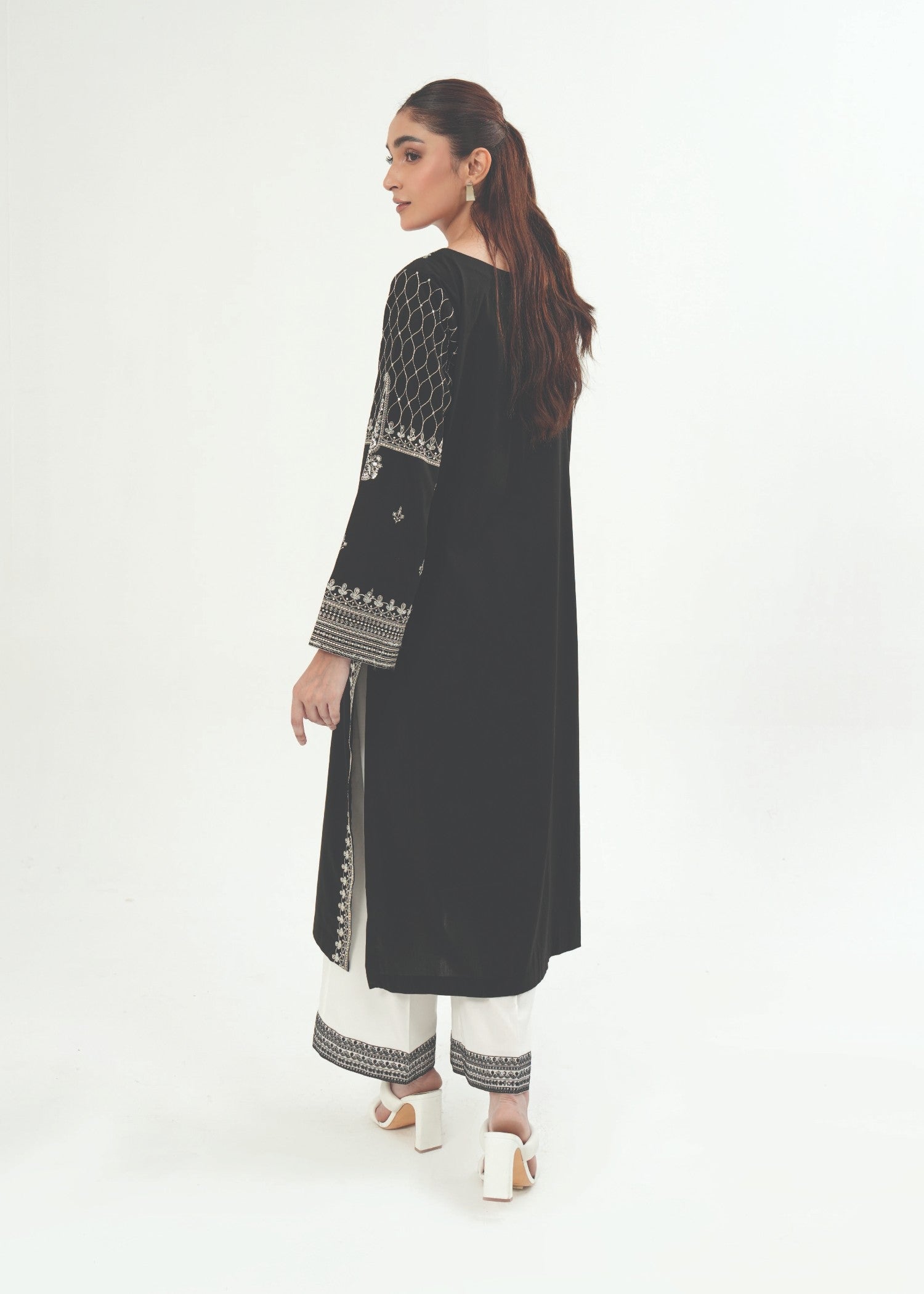 Mayal Monochrome ZC 1125 35 Embroidered Women 2pcs