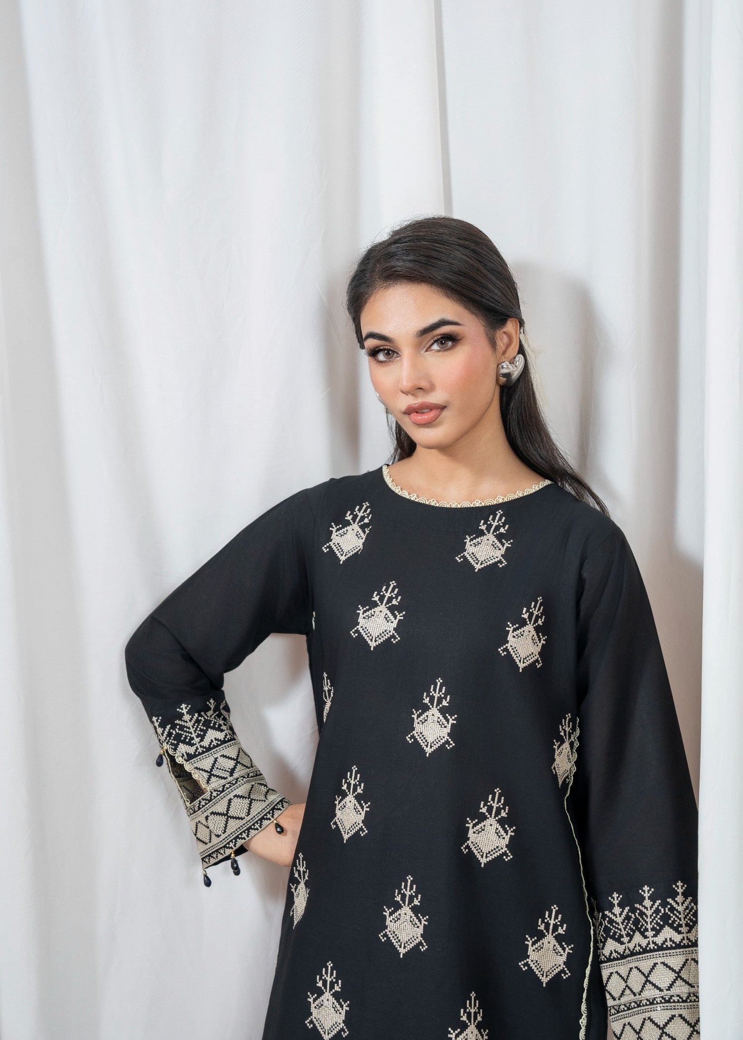 Zoya&Zafar CROSS STITCH STYLE Women 2pcs