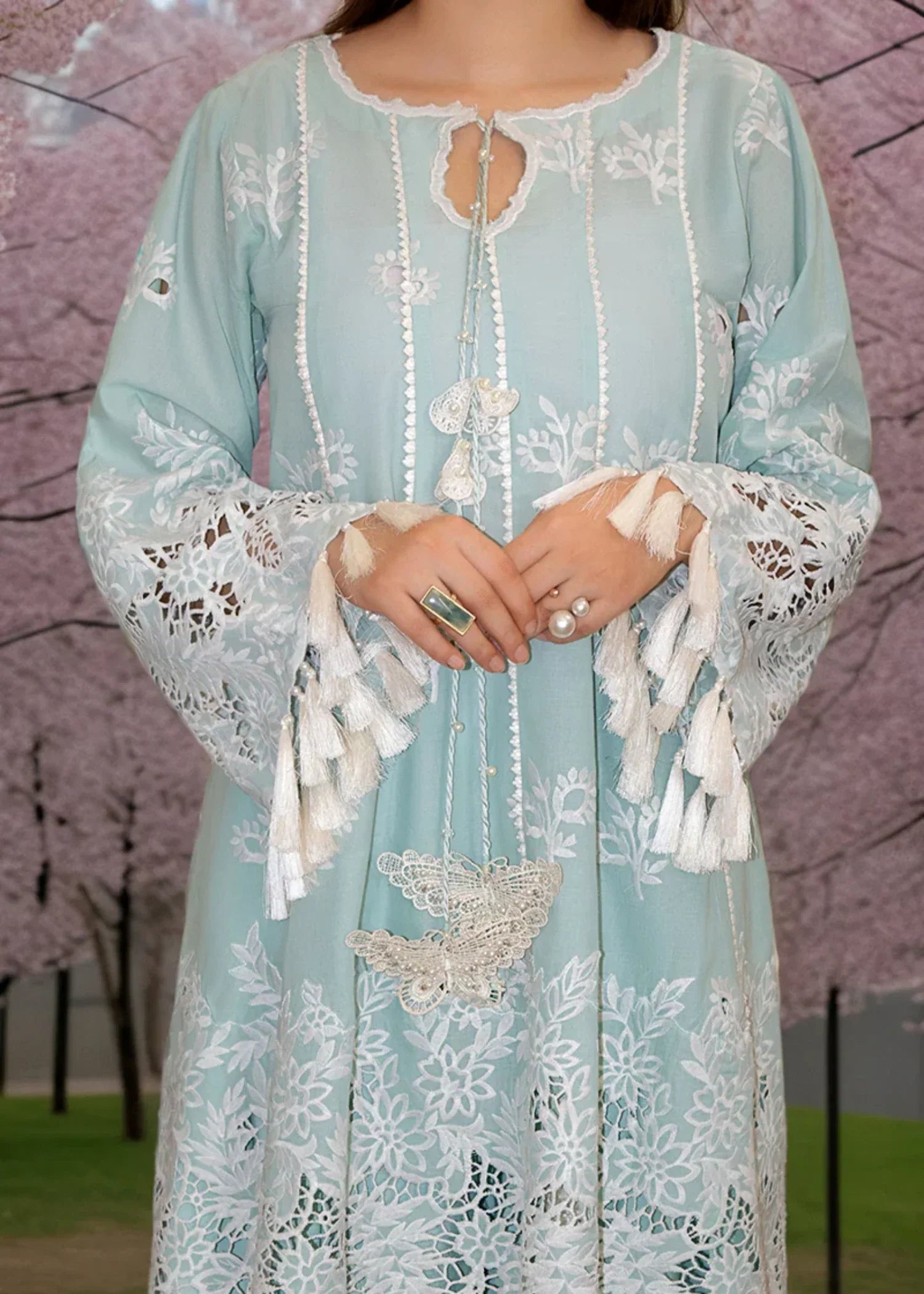 Threads & Motifs READY TO WEAR 9791 Women 1pcs