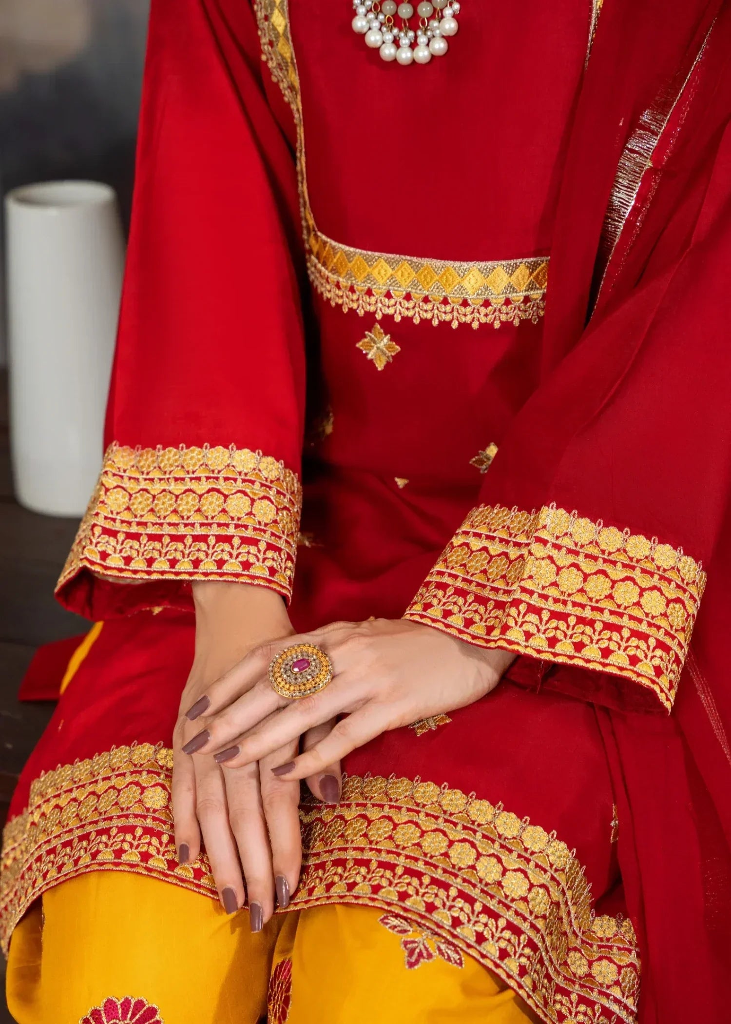 Akhrot Clothing Red Y Women 3pcs