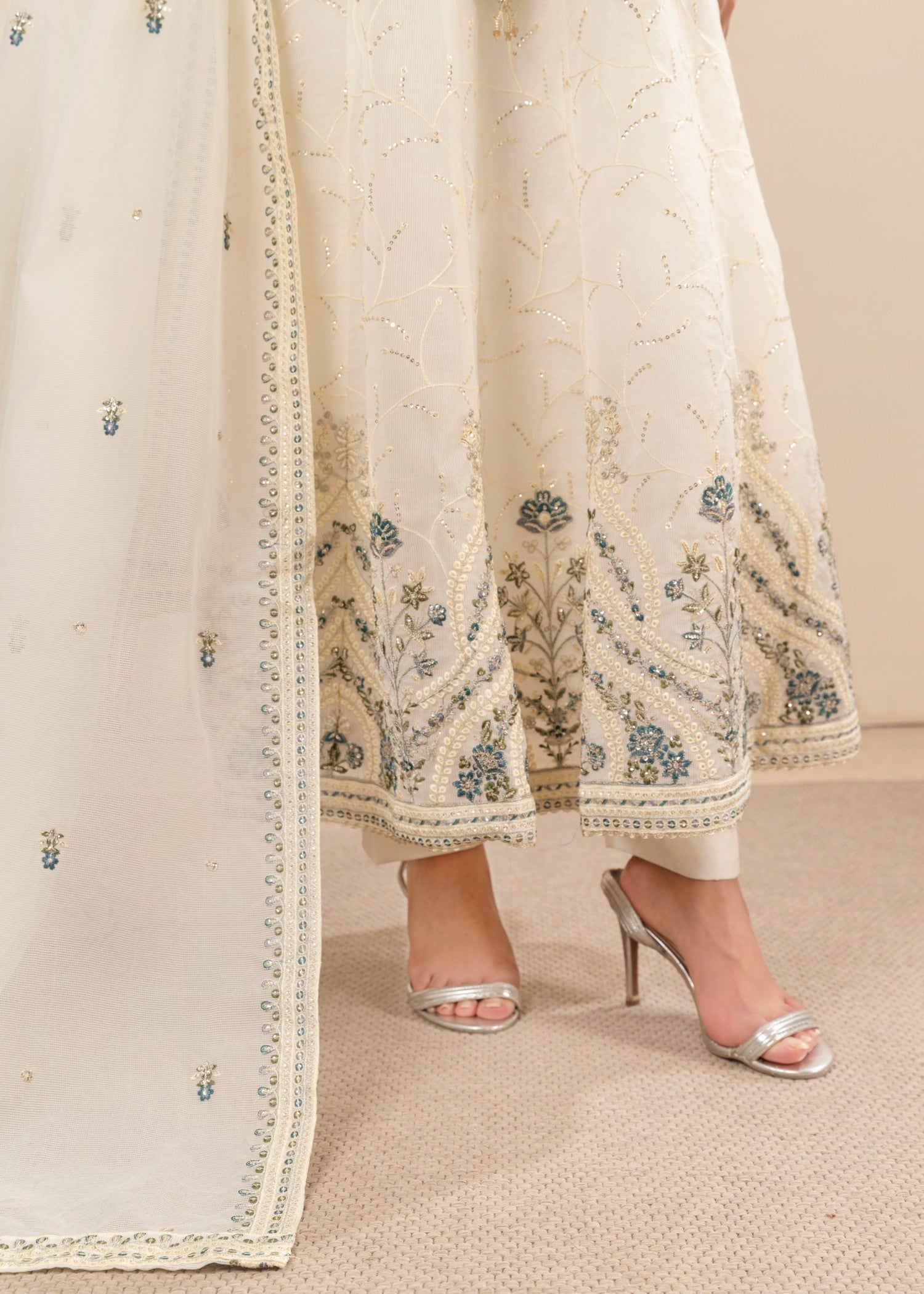 Khubsurat 3881 KH OR NT Off White Embroidery Maxi Women 4pcs