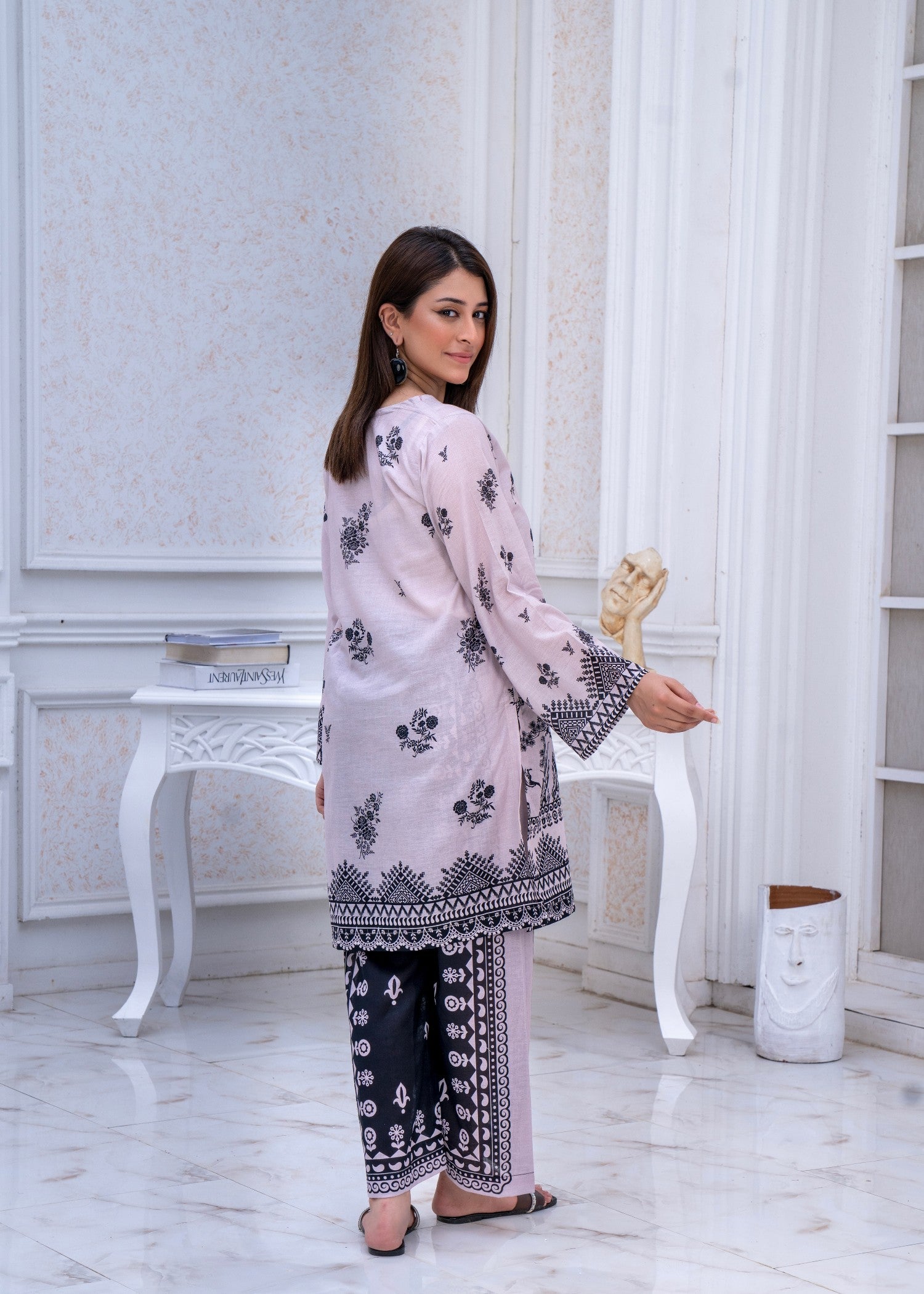 Shanaya Aster Women 2pcs