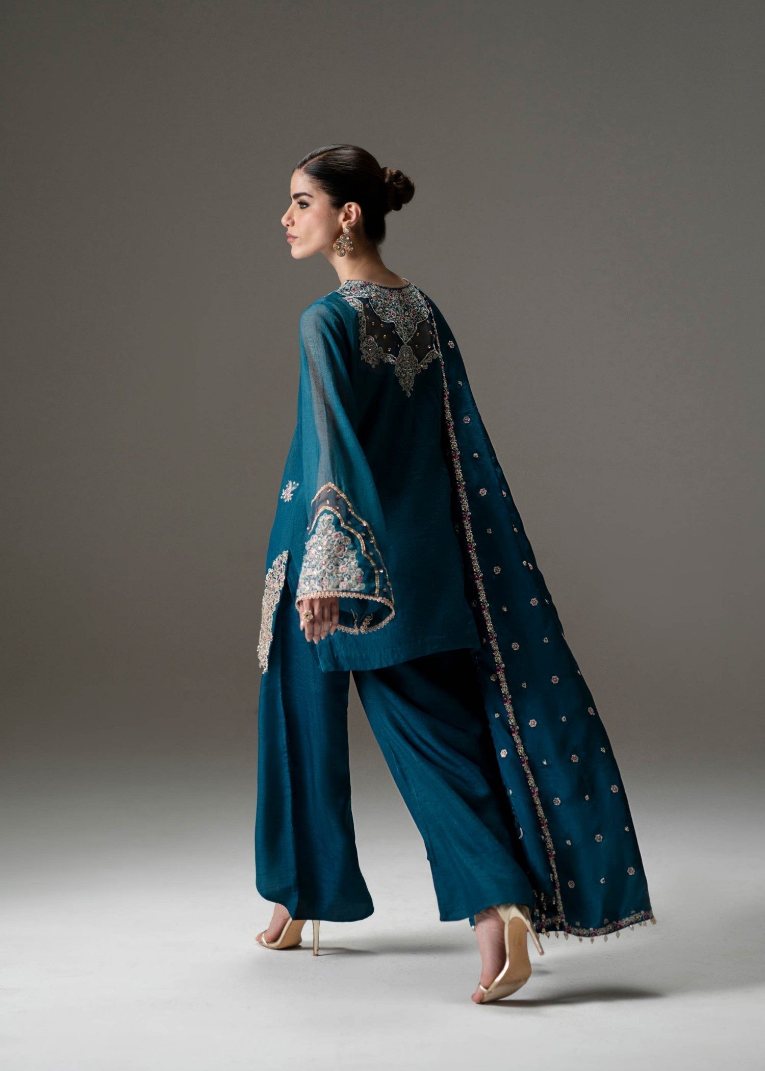 Musaif Elvyn Stitched () Women 3pcs