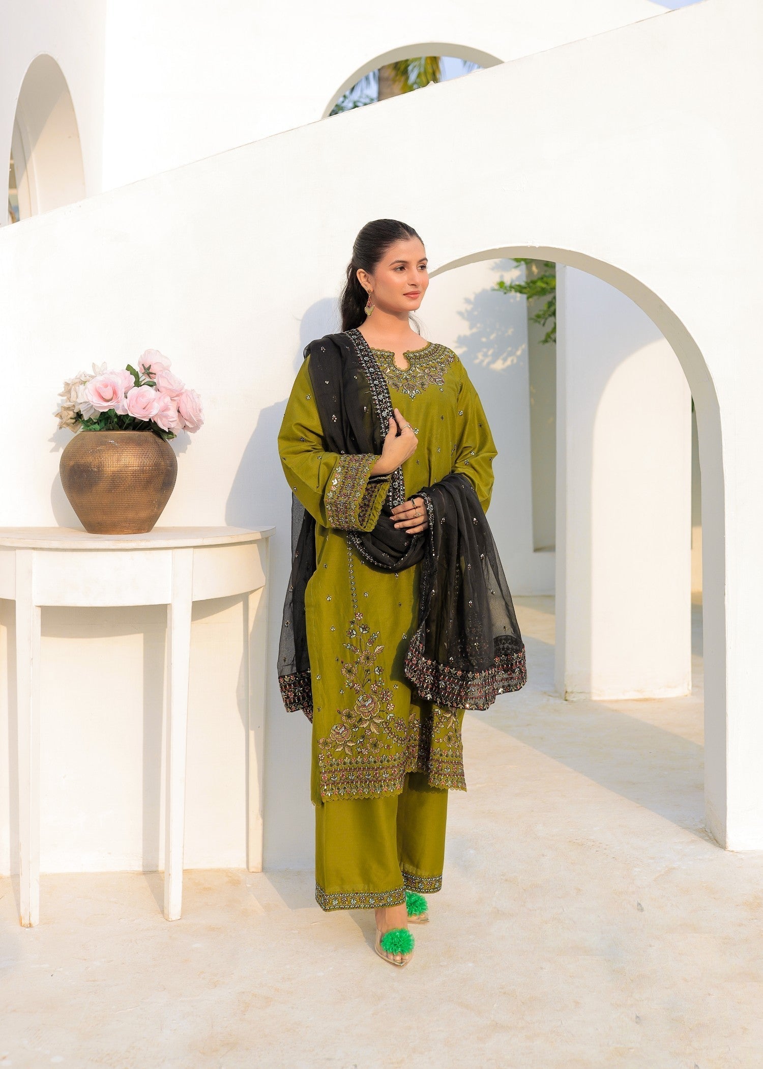 Shehroz Fashion RANG E JAHAN LAWN EMBROIDERY SUIT Women 3pcs