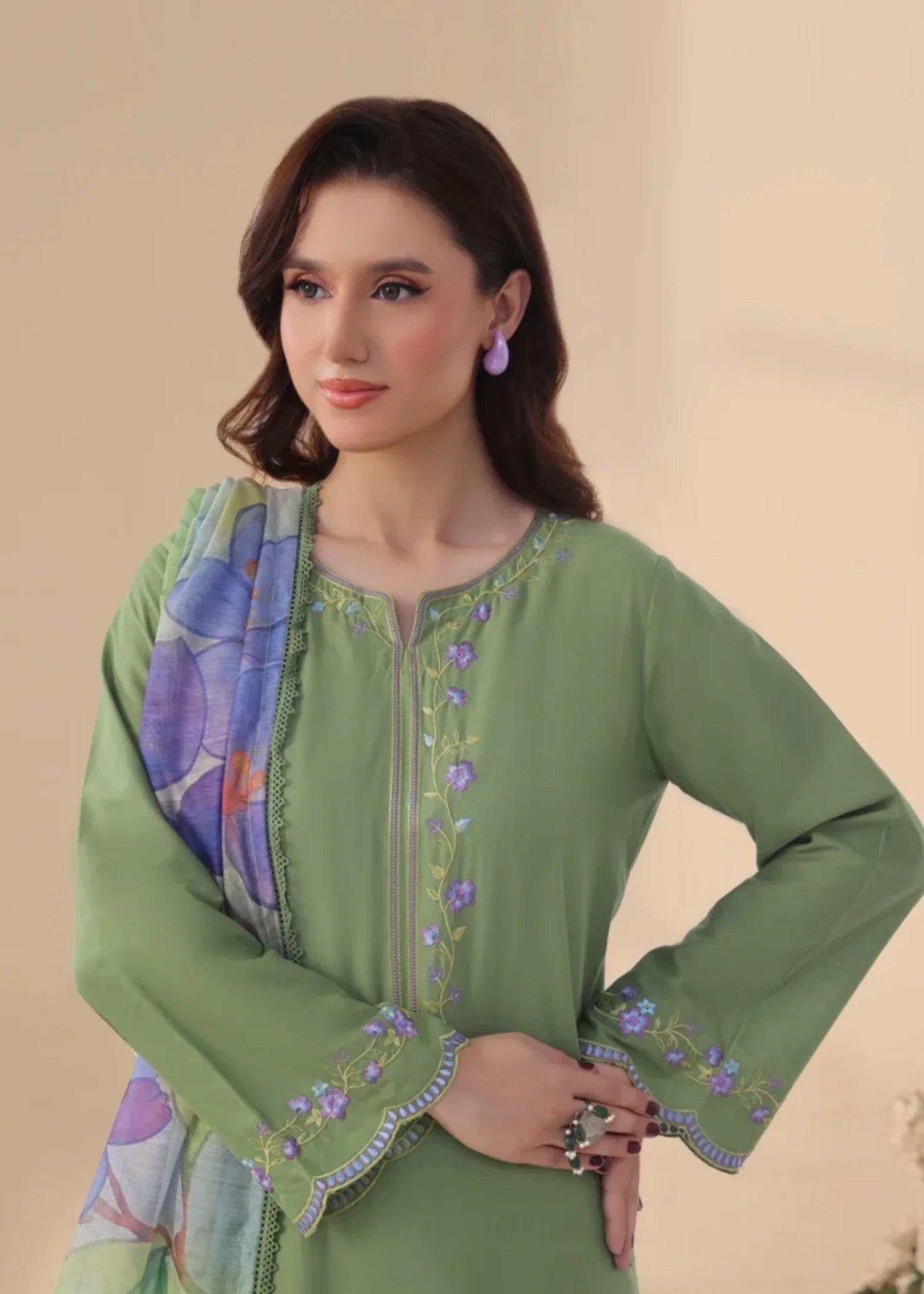 Luxeurs Drizzles Embroidered Lawn Dress Women 3pcs